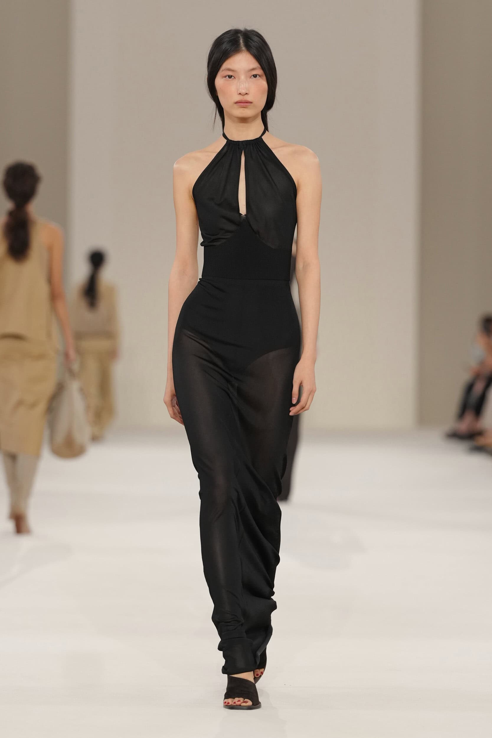 Max Mara Spring 2027 Fashion Show