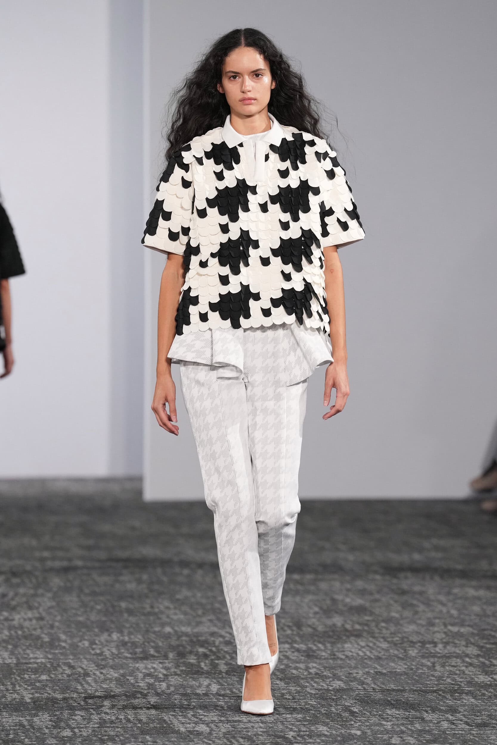 Anrealage Spring 2027 Fashion Show