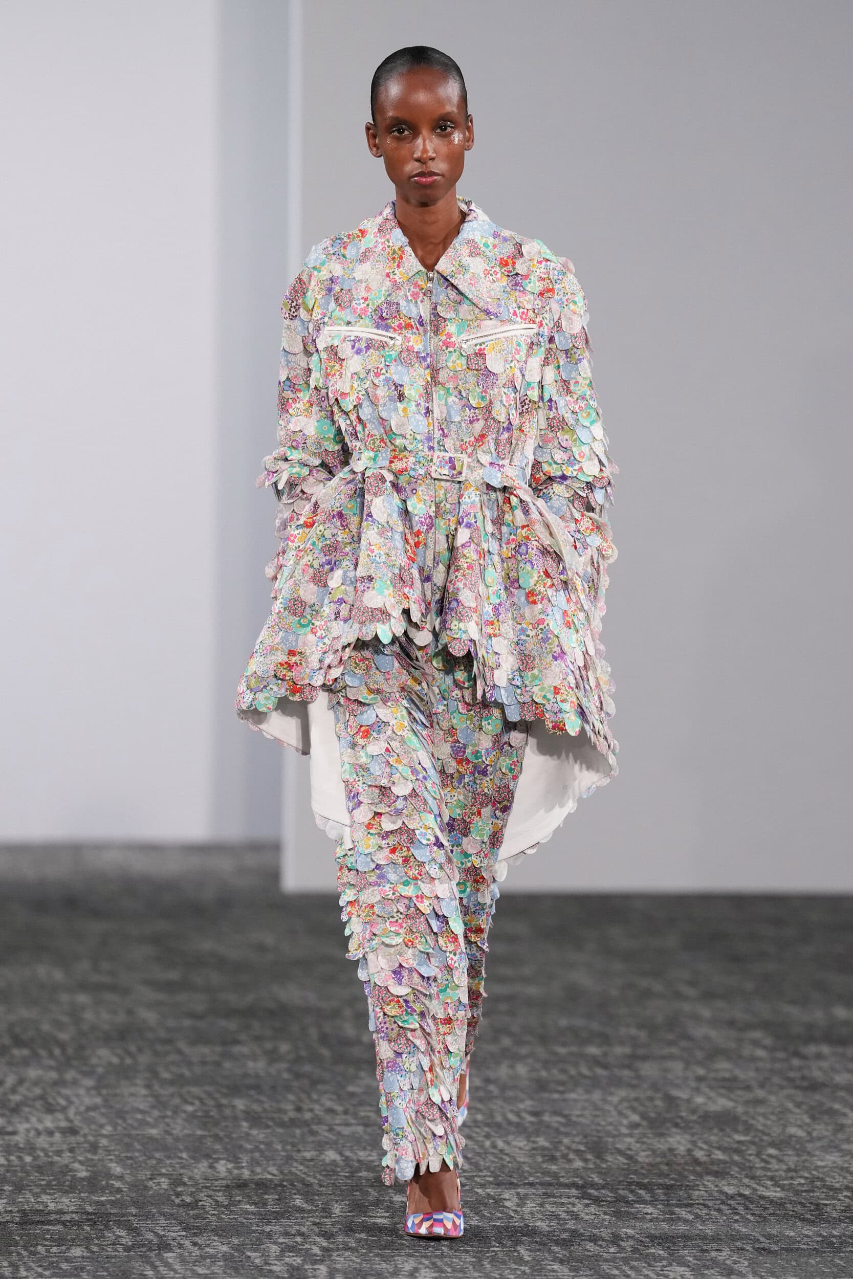 Anrealage Spring 2027 Fashion Show