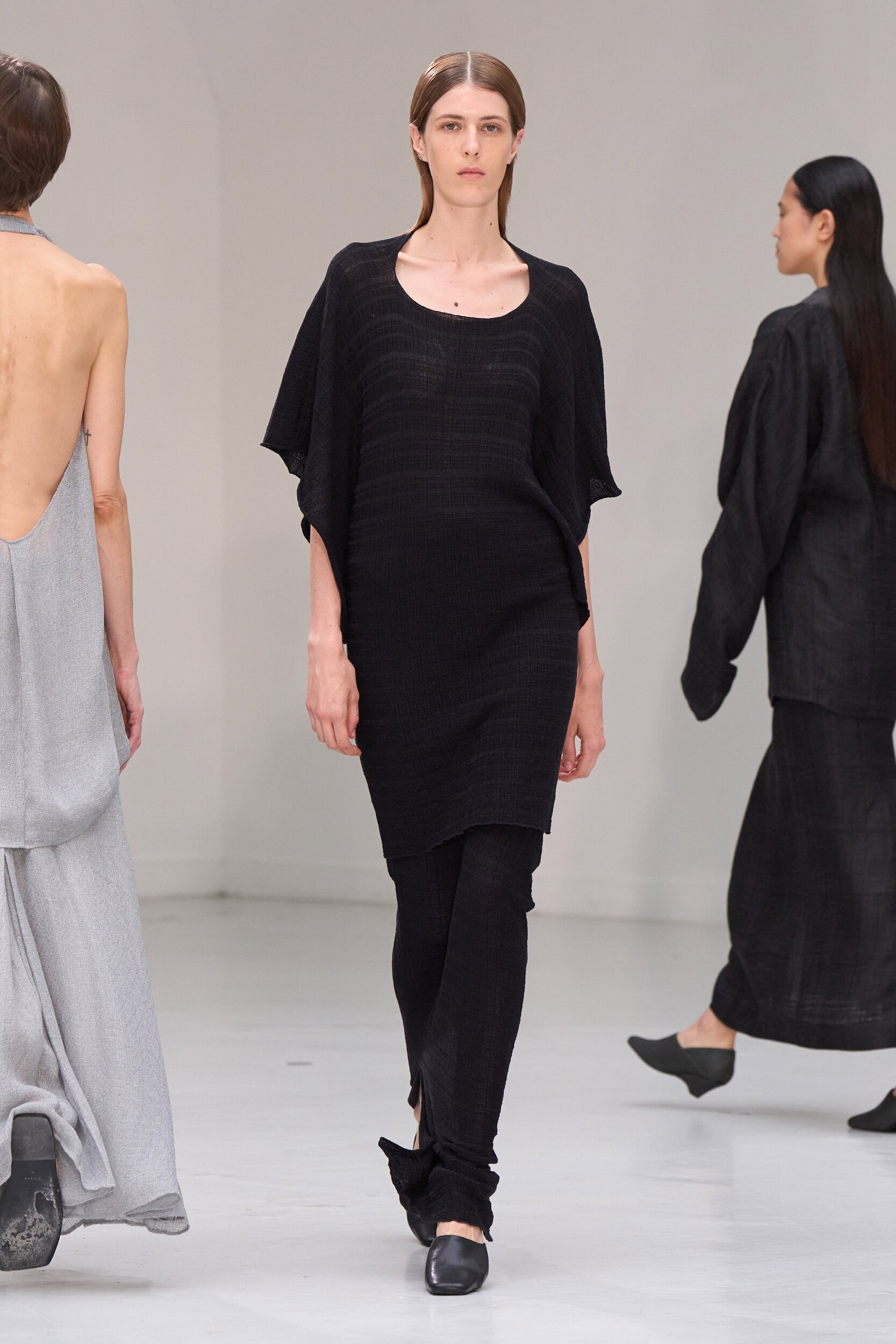 Ruohan Spring 2027 Fashion Show