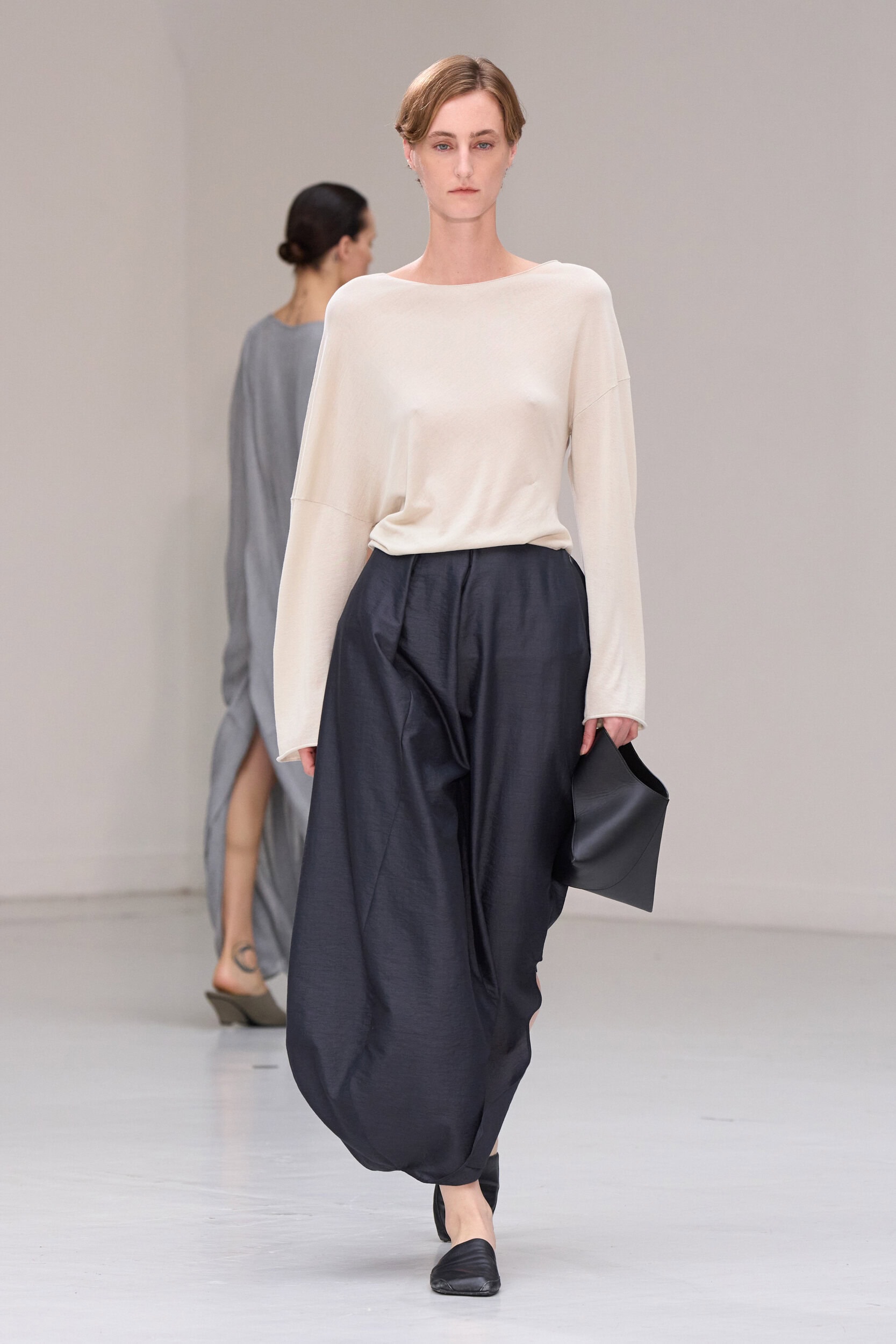 Ruohan Spring 2027 Fashion Show