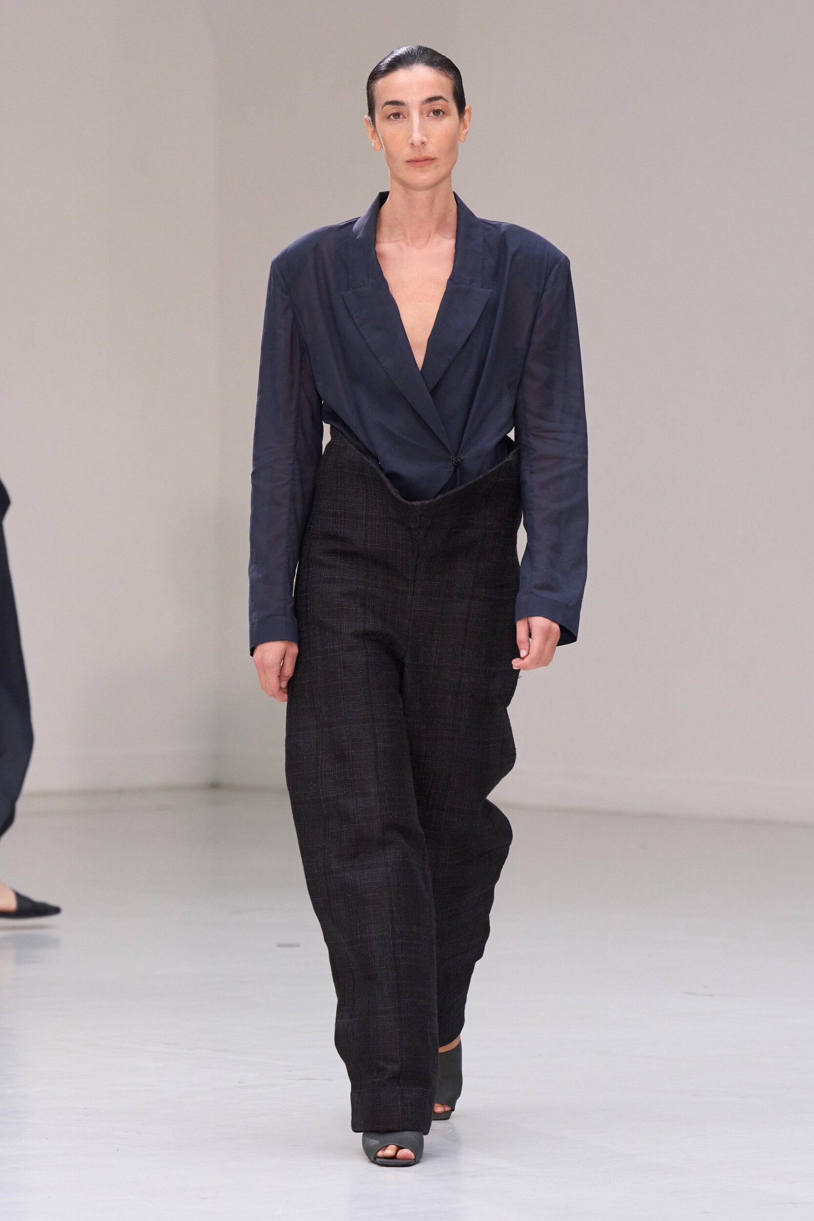 Ruohan Spring 2027 Fashion Show
