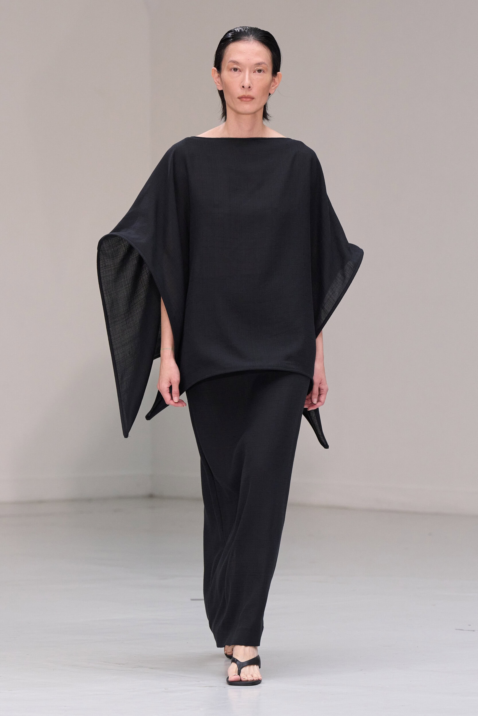 Ruohan Spring 2027 Fashion Show