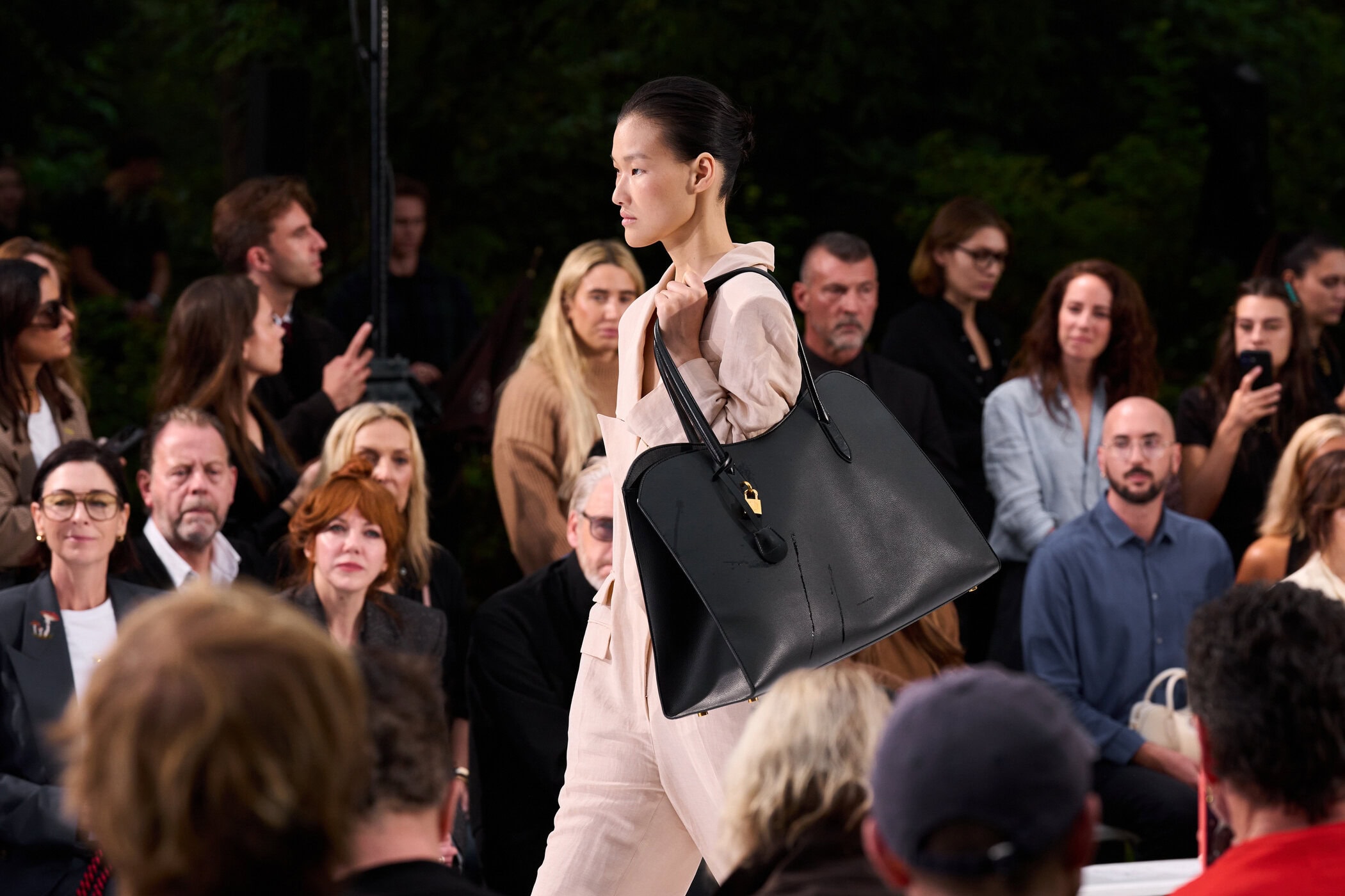Stella Mccartney Spring 2027 Fashion Show Atmosphere