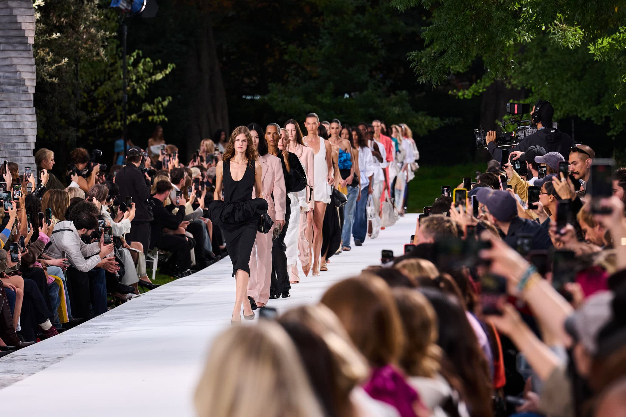 Stella Mccartney Spring 2027 Fashion Show Atmosphere