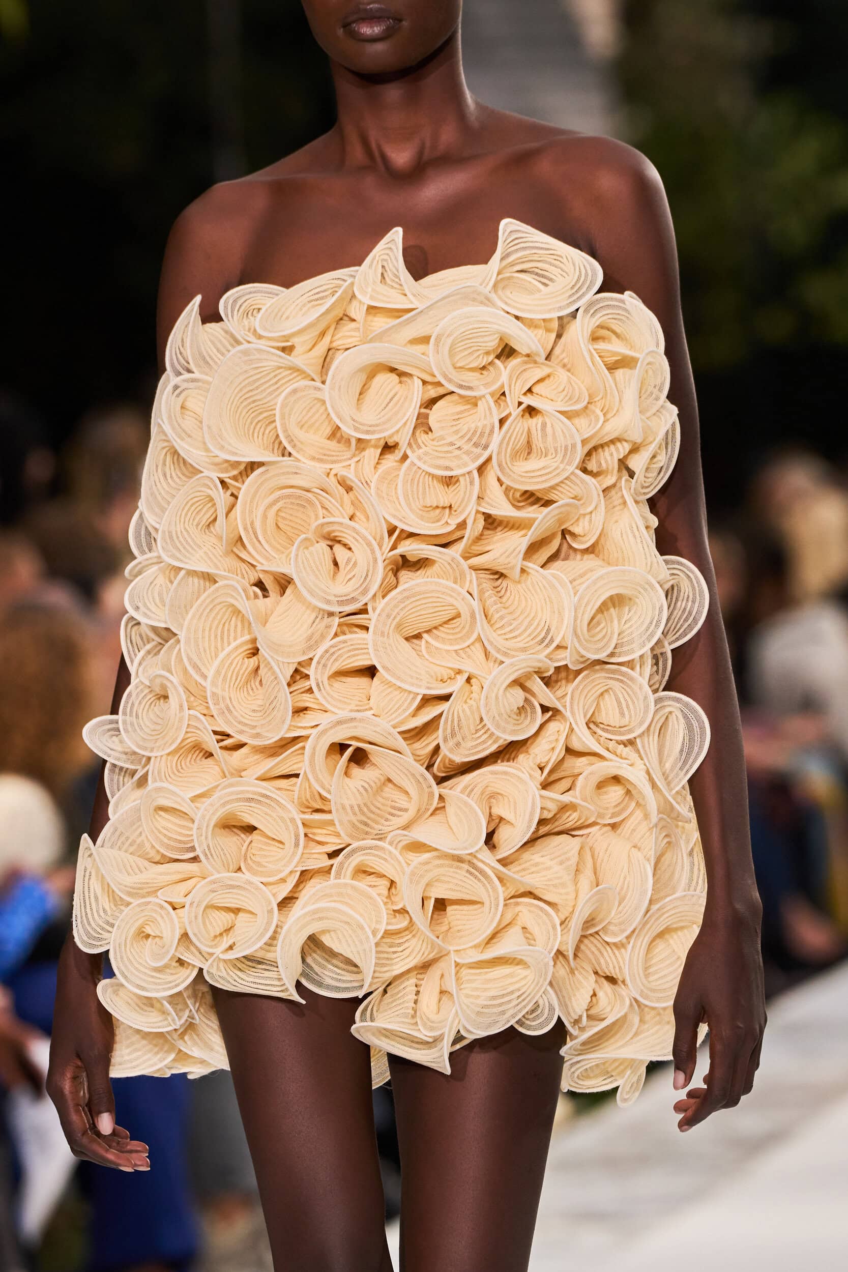 Stella Mccartney Spring 2027 Fashion Show Details