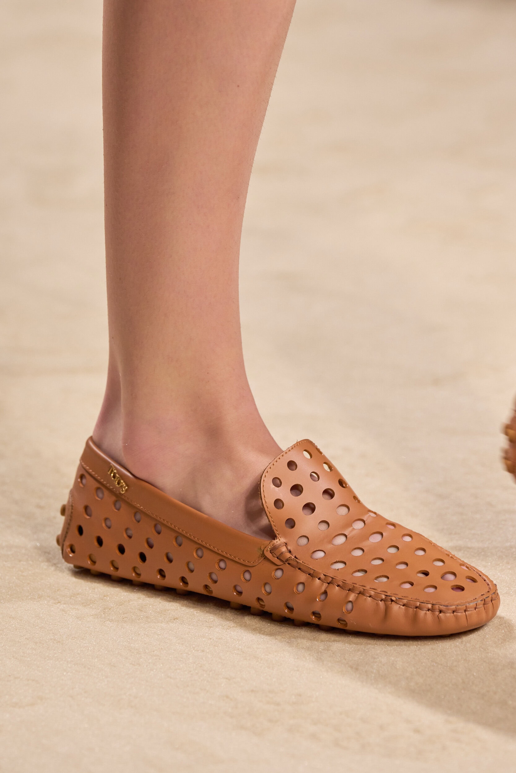 Tod S Spring 2027 Fashion Show Details