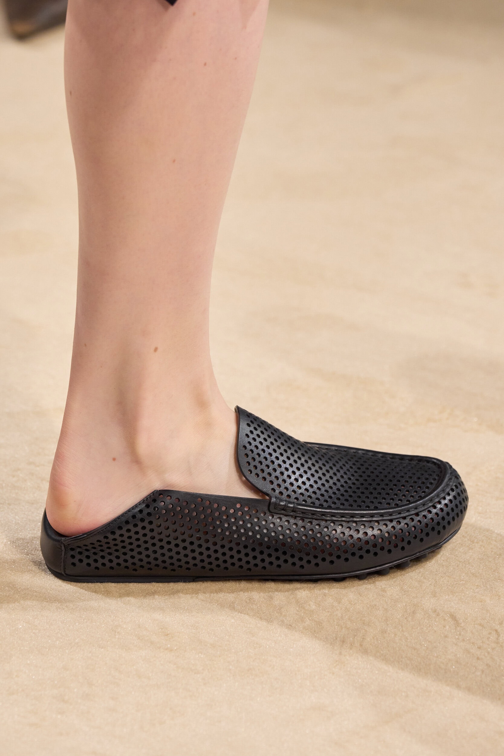 Tod S Spring 2027 Fashion Show Details