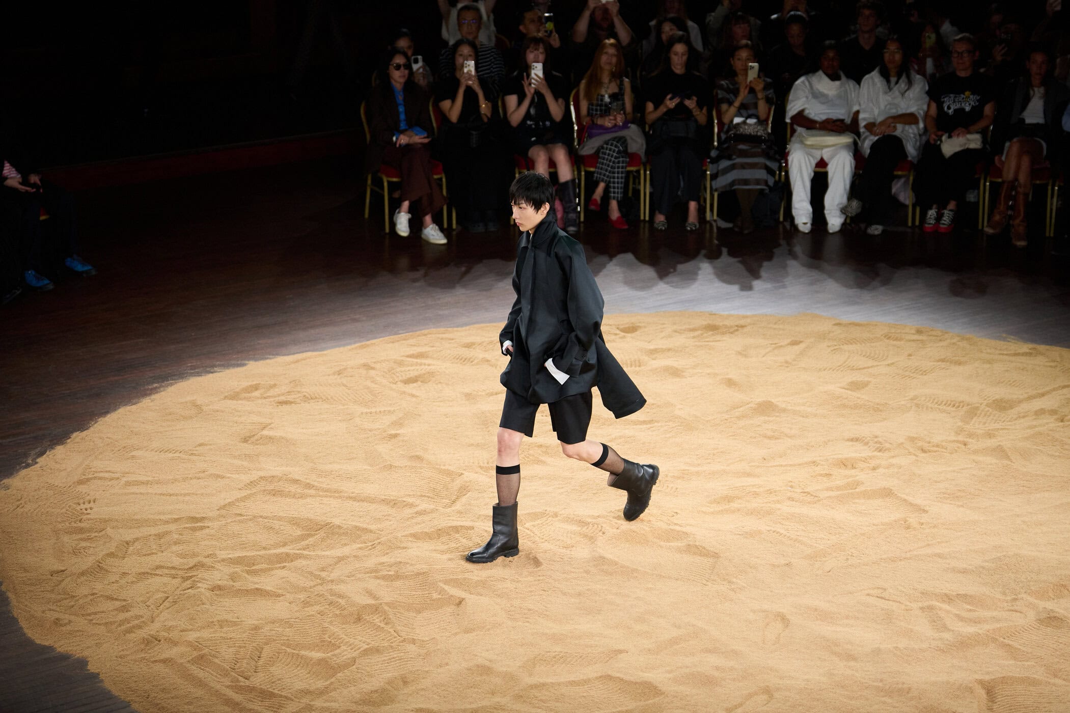 Torisheju Spring 2027 Fashion Show Atmosphere