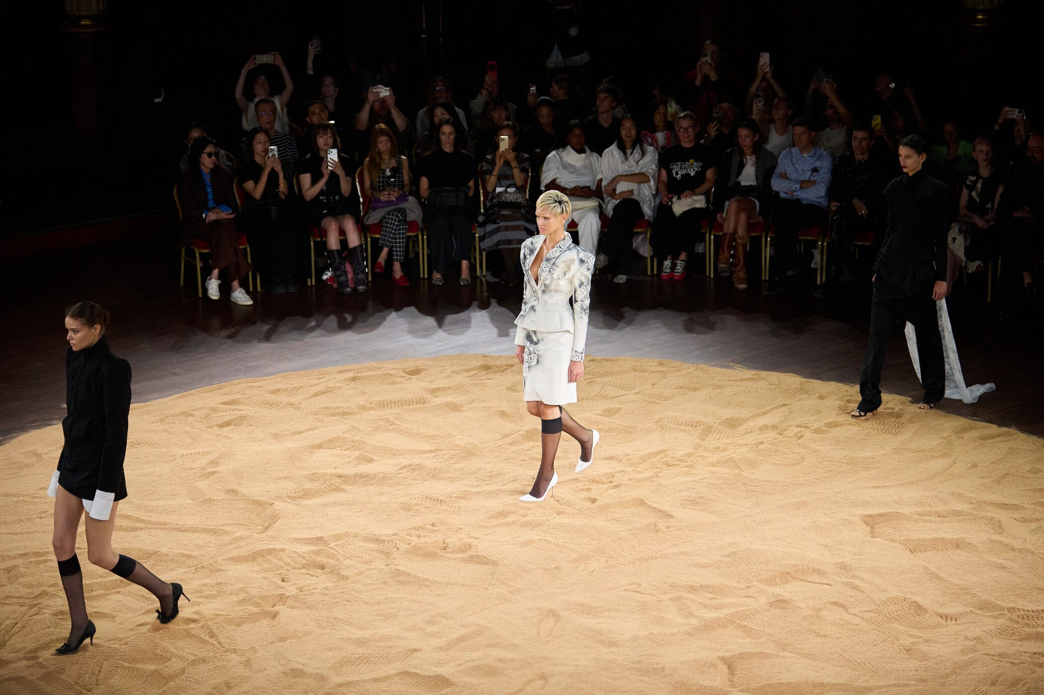Torisheju Spring 2027 Fashion Show Atmosphere
