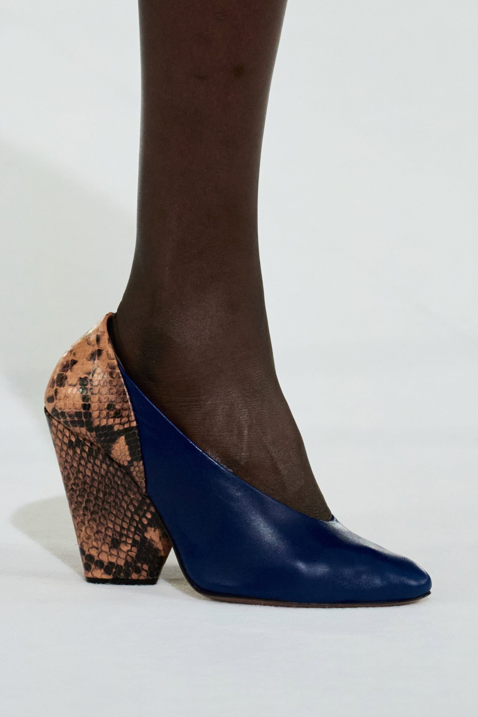 Dries Van Noten Spring 2027 Fashion Show Details