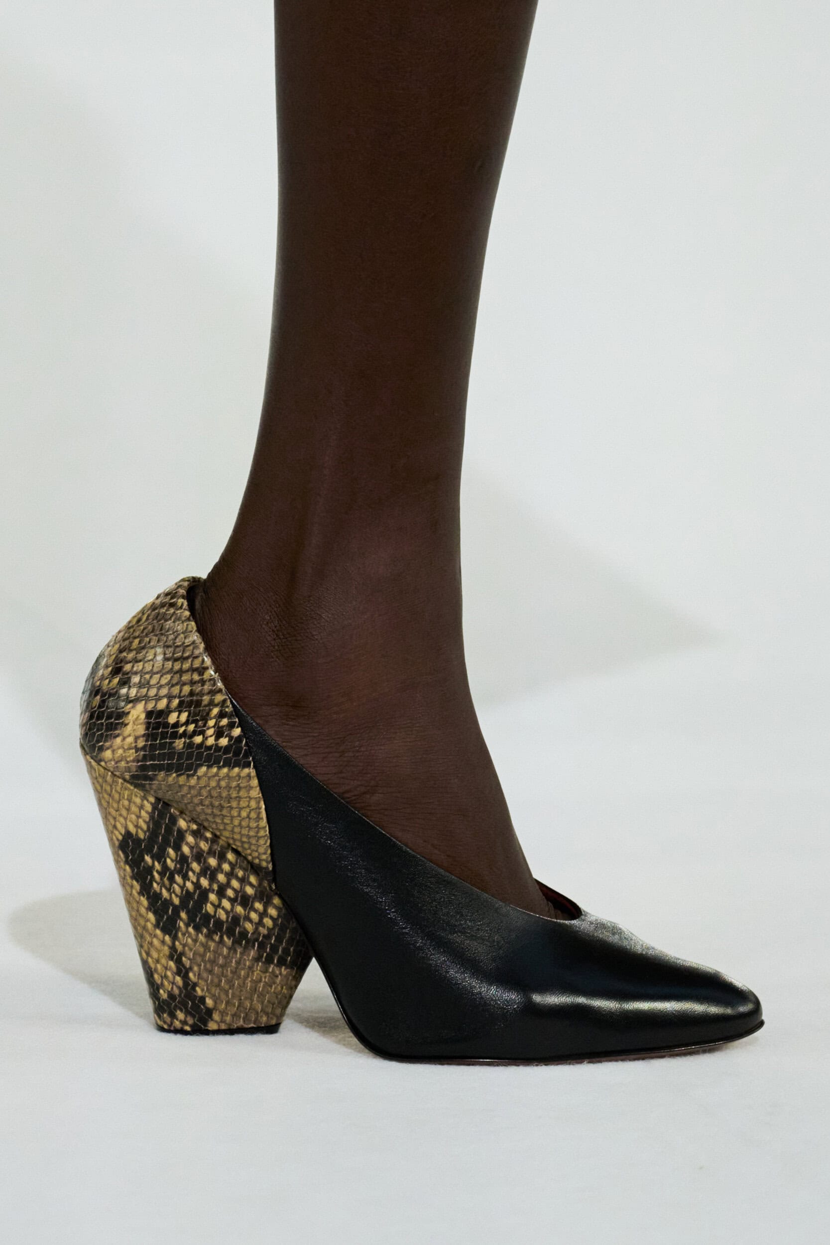 Dries Van Noten Spring 2027 Fashion Show Details