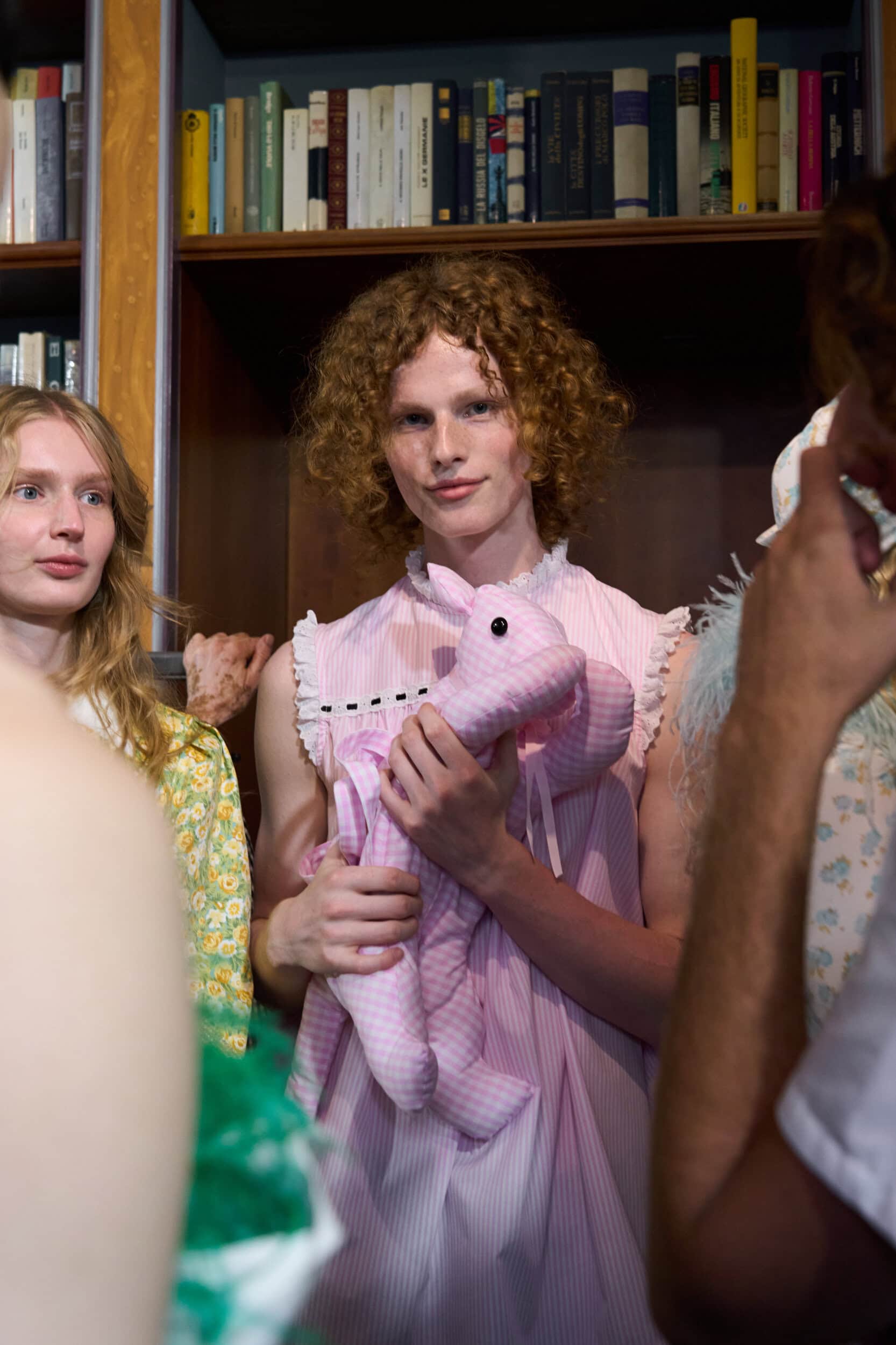 Venerdi Pomeriggio Spring 2027 Fashion Show Backstage