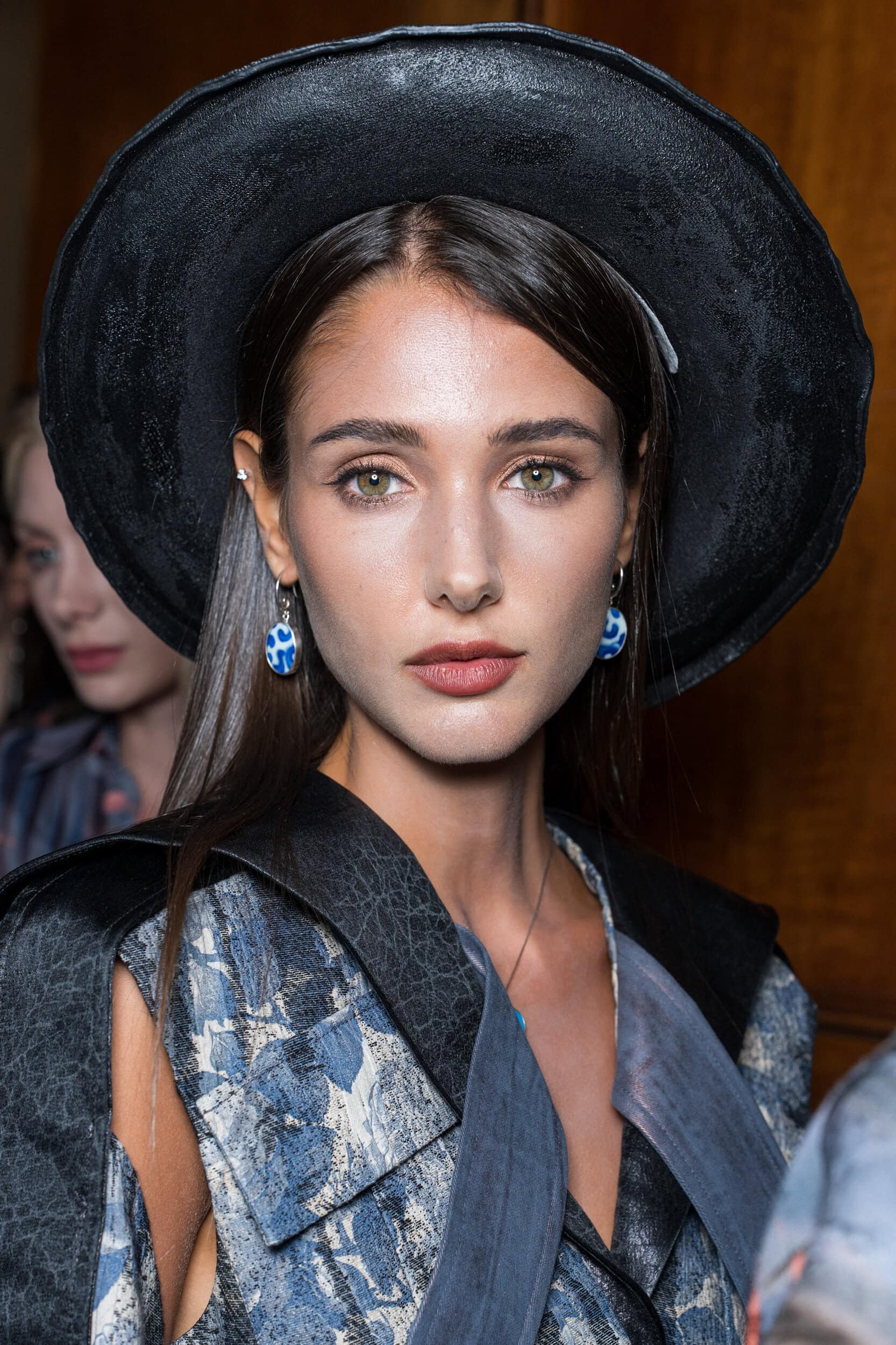 Zifei Wang Spring 2027 Fashion Show Backstage
