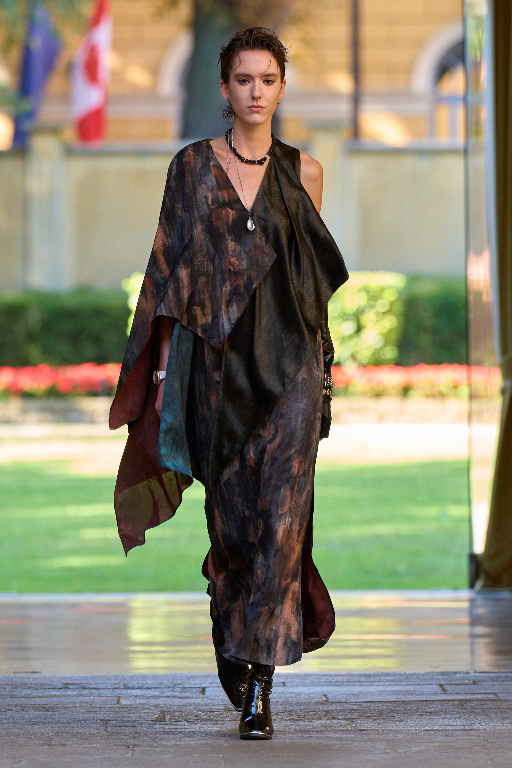 Zifei Wang Spring 2027 Fashion Show