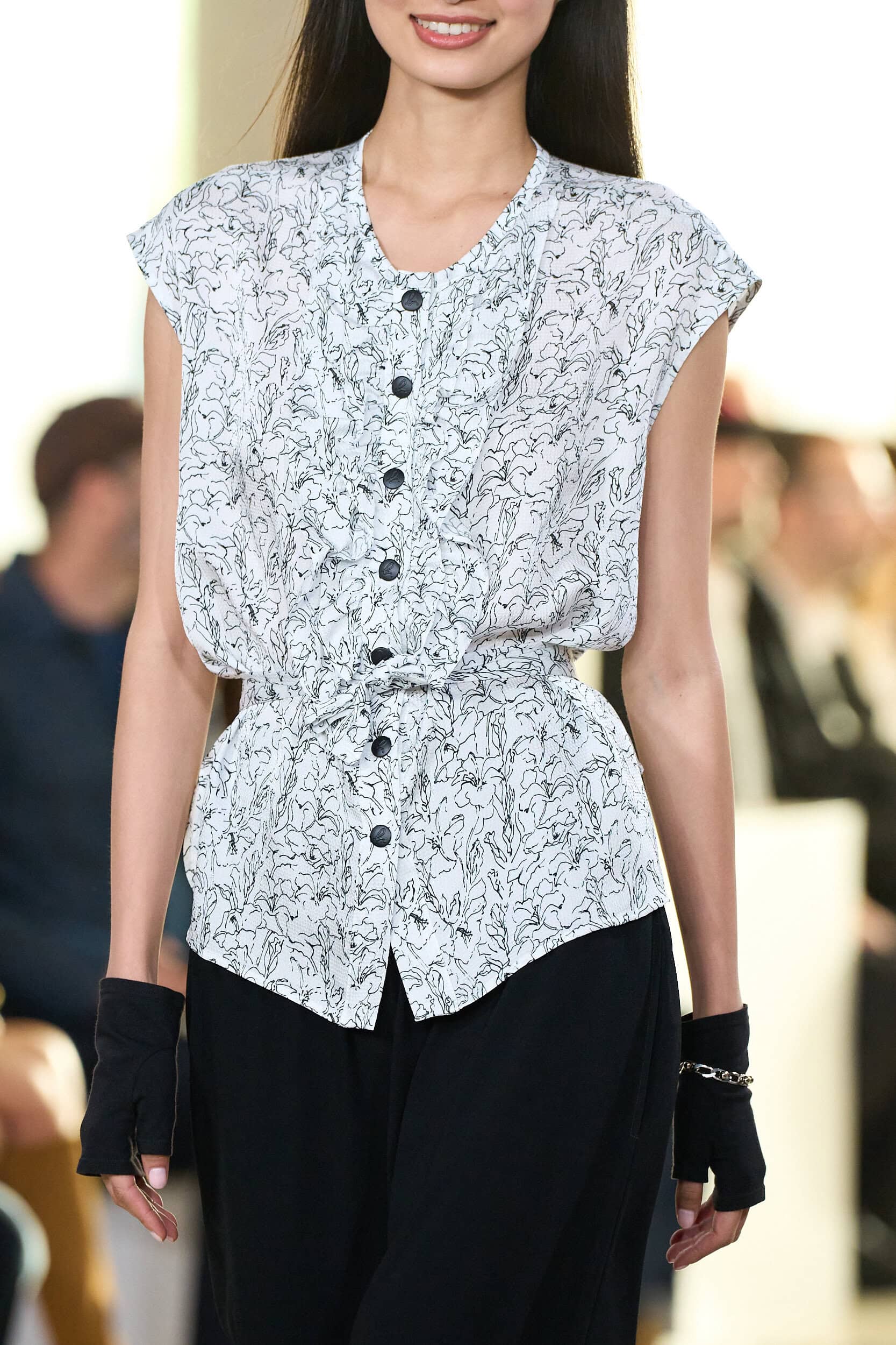 Agnes B Spring 2027 Fashion Show Details