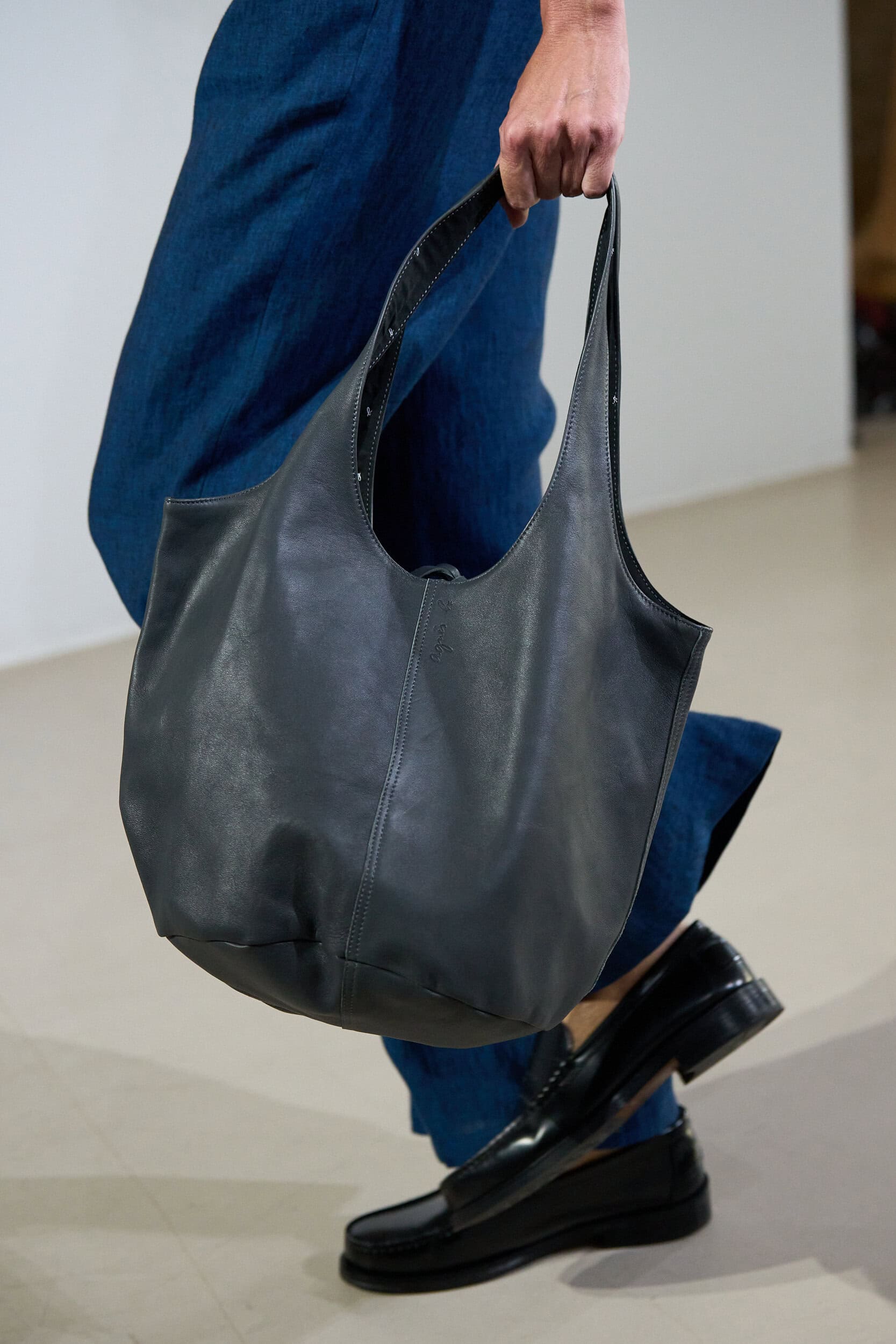 Agnes B Spring 2027 Fashion Show Details
