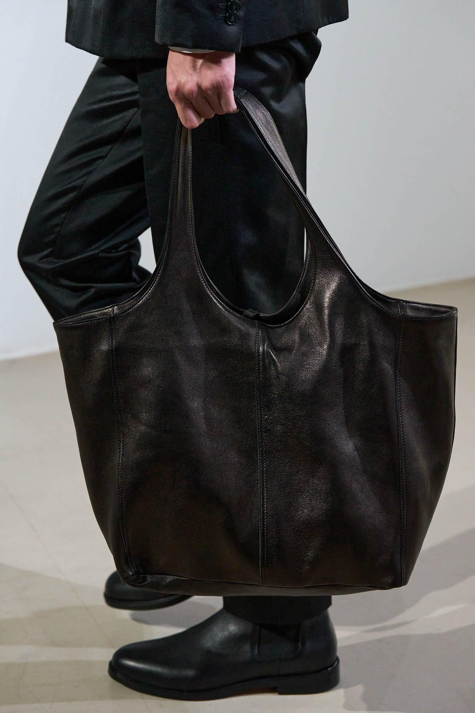 Agnes B Spring 2027 Fashion Show Details