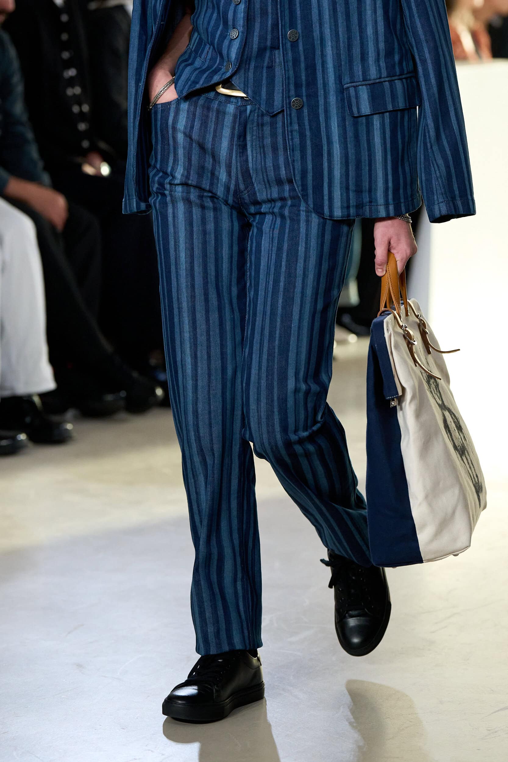 Agnes B Spring 2027 Fashion Show Details