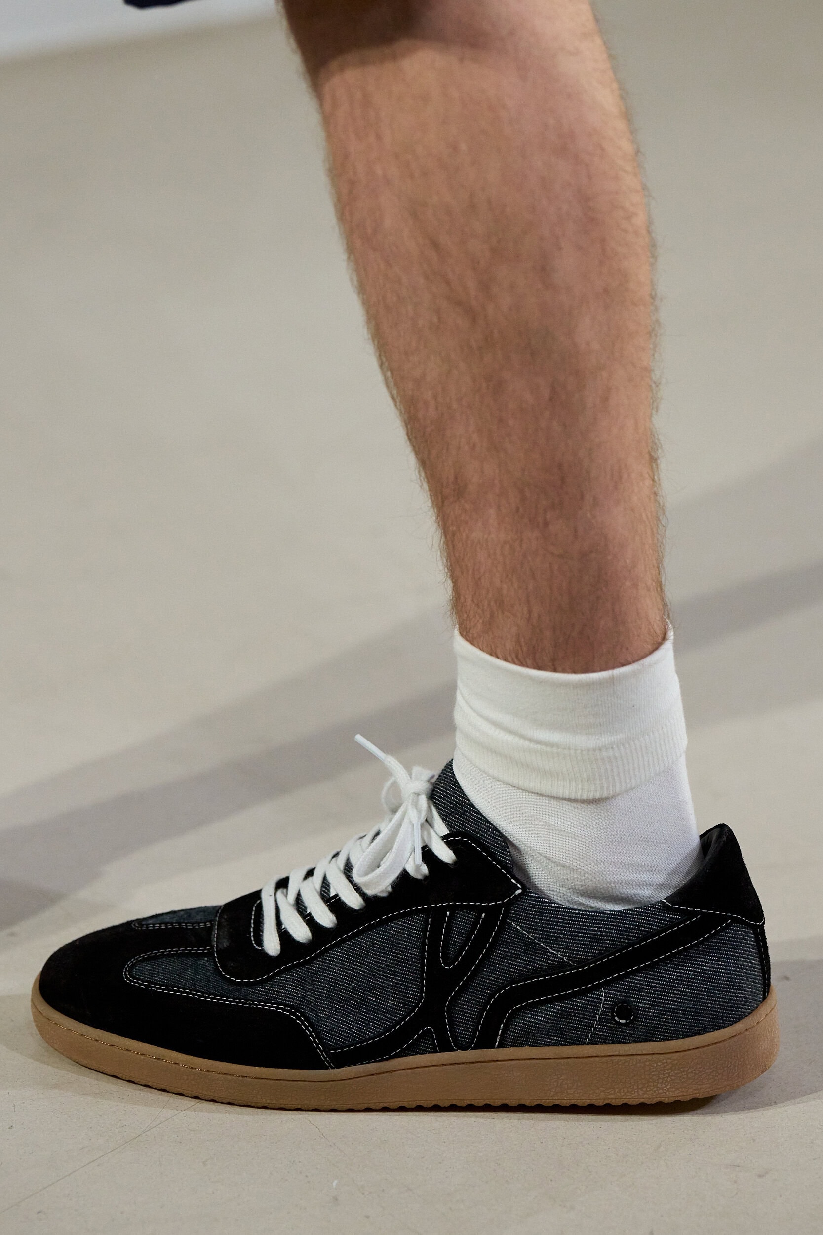Agnes B Spring 2027 Fashion Show Details