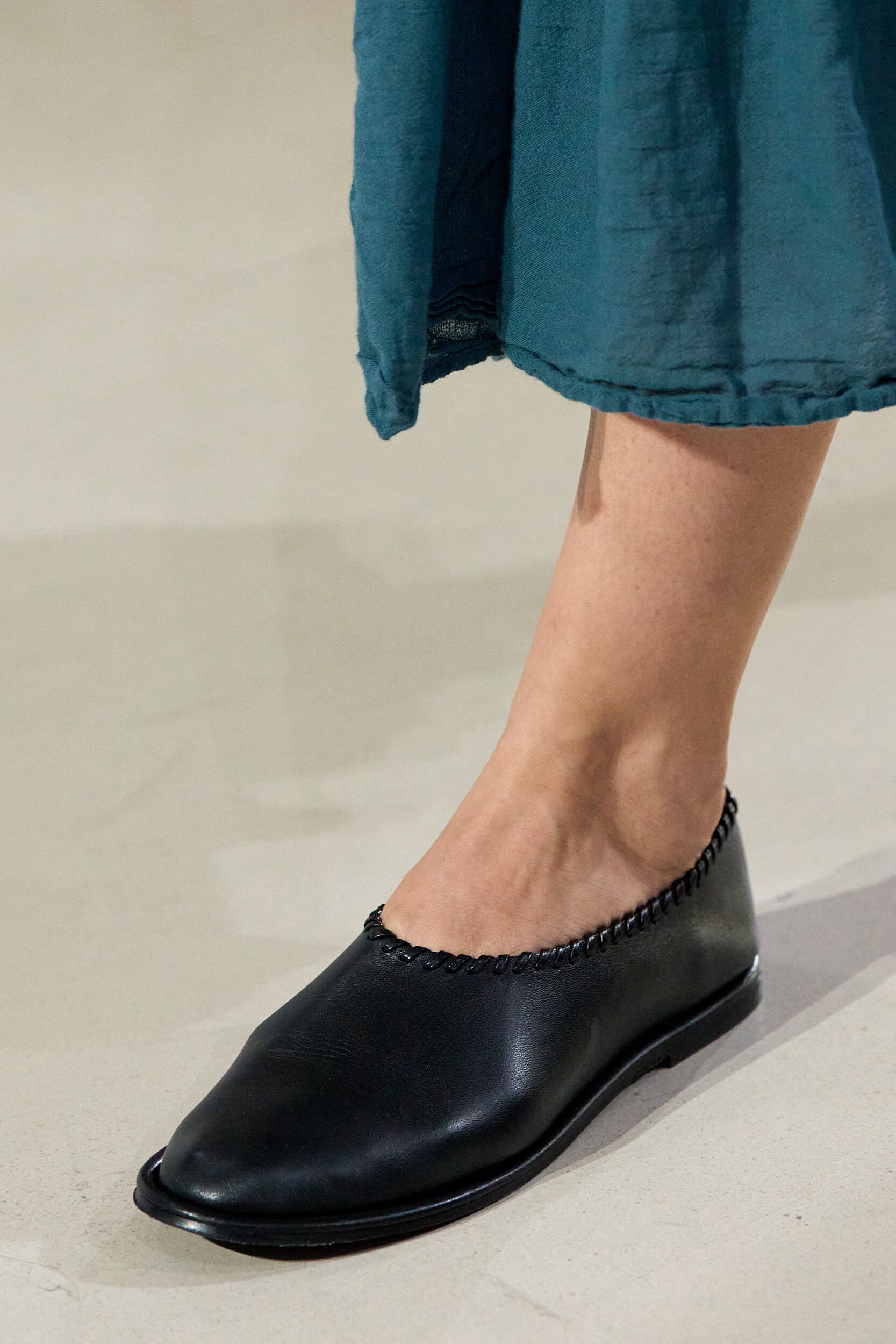 Agnes B Spring 2027 Fashion Show Details
