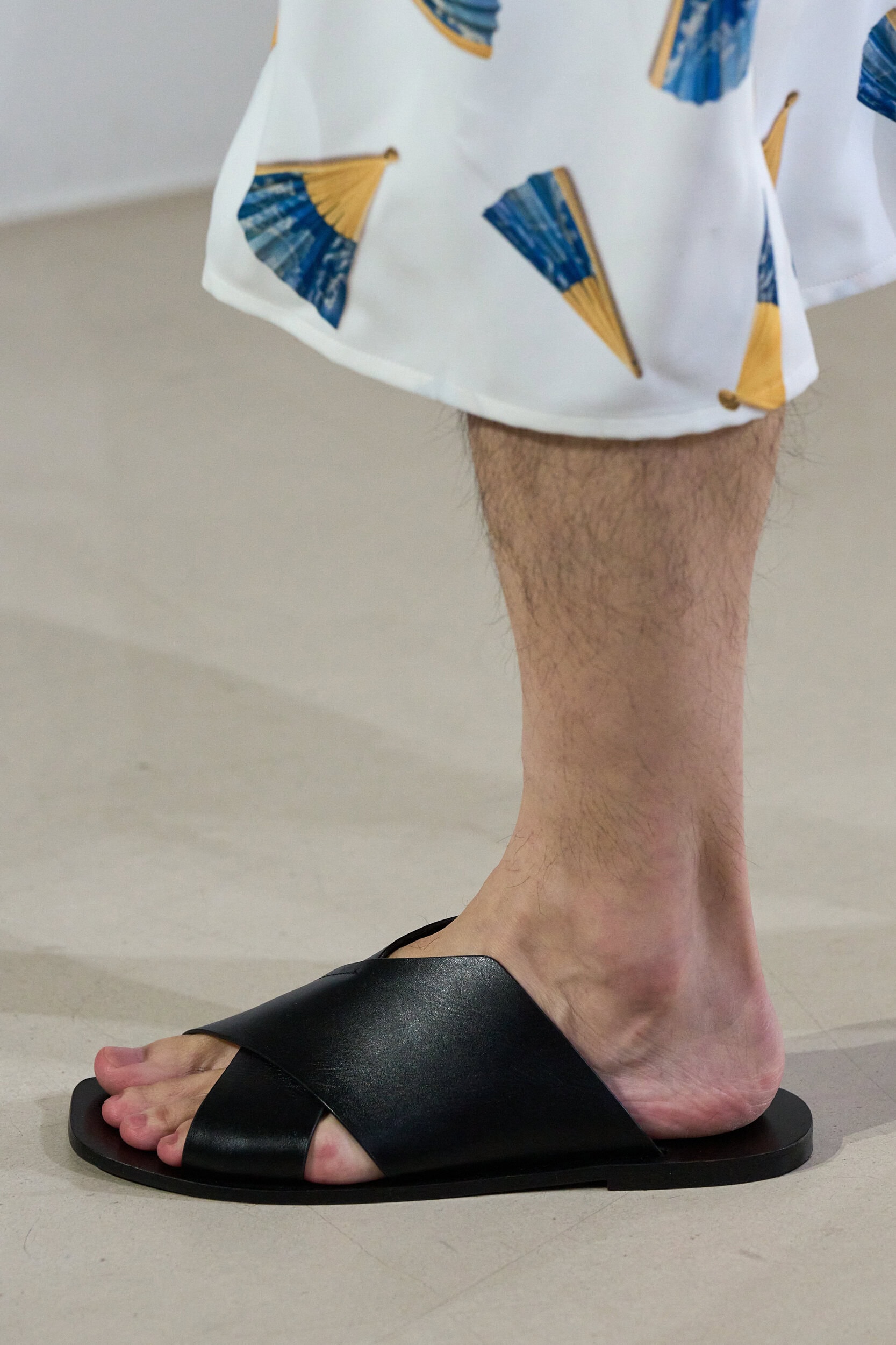 Agnes B Spring 2027 Fashion Show Details
