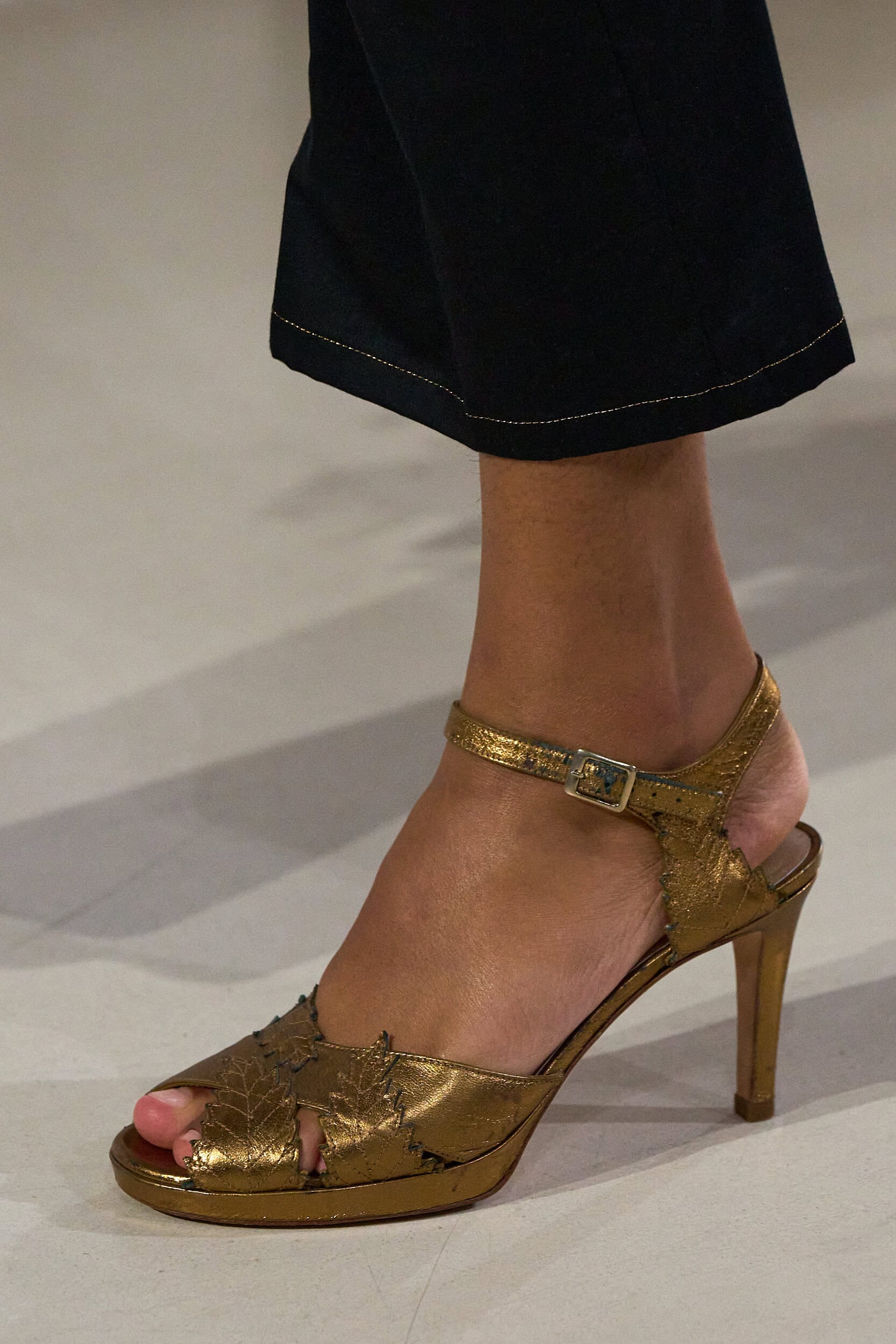 Agnes B Spring 2027 Fashion Show Details