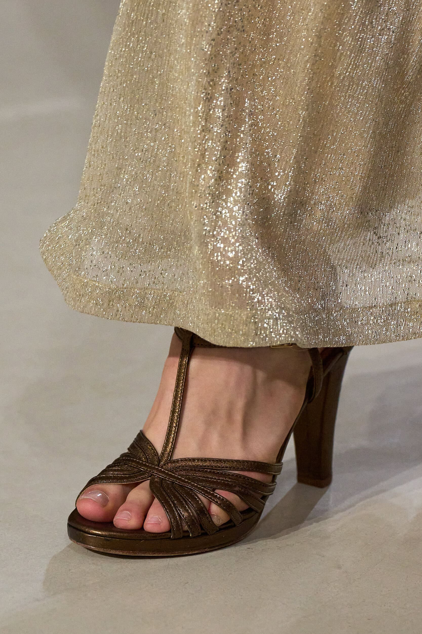 Agnes B Spring 2027 Fashion Show Details