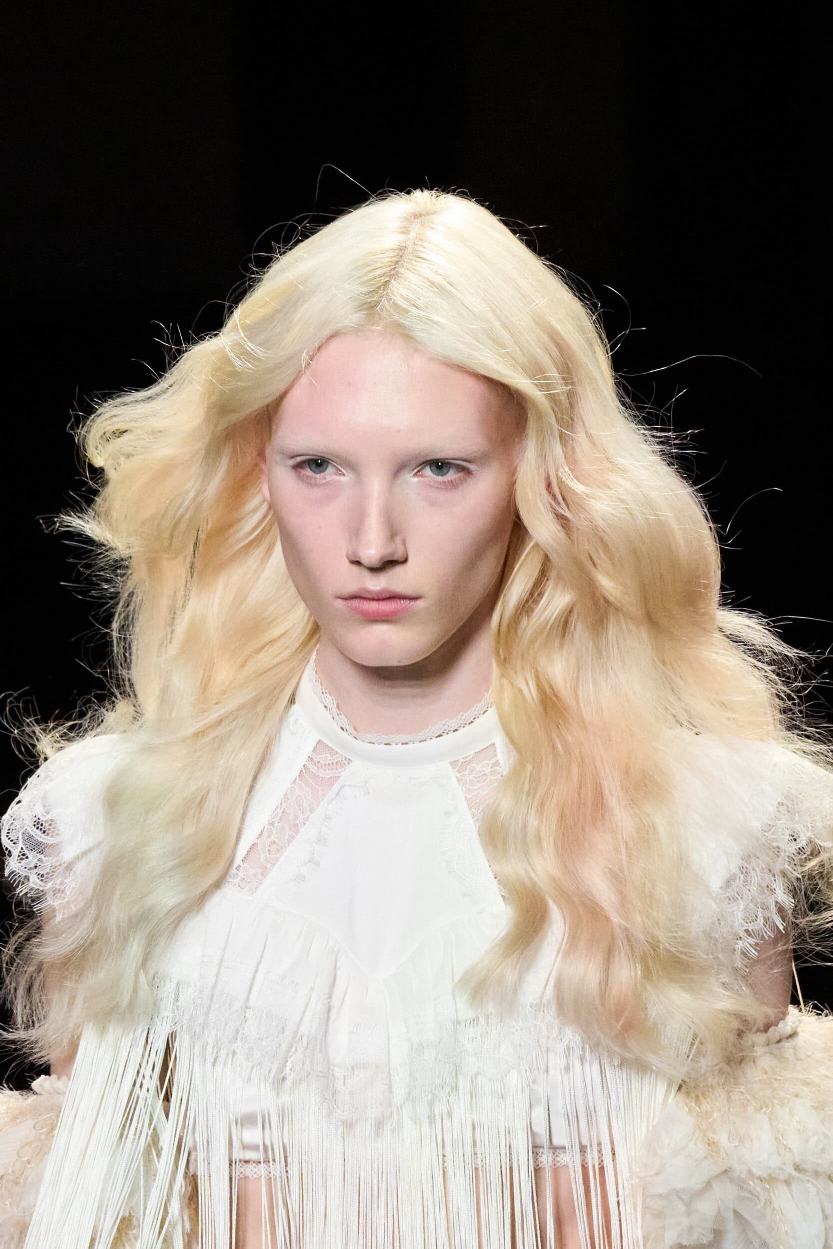 Ann Demeulemeester Spring 2027 Fashion Show Details