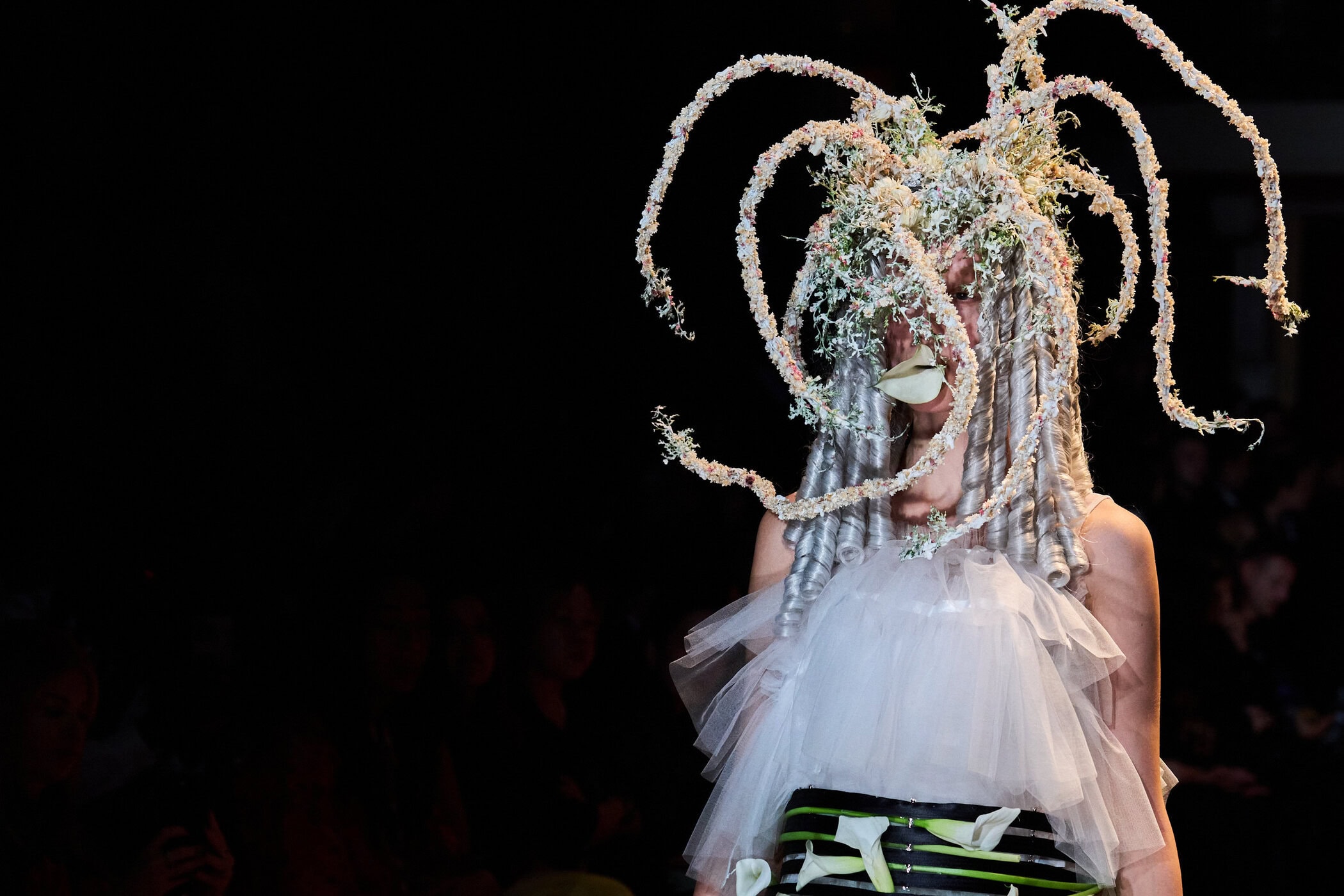 Noir Kei Ninomiya Spring 2027 Fashion Show Atmosphere