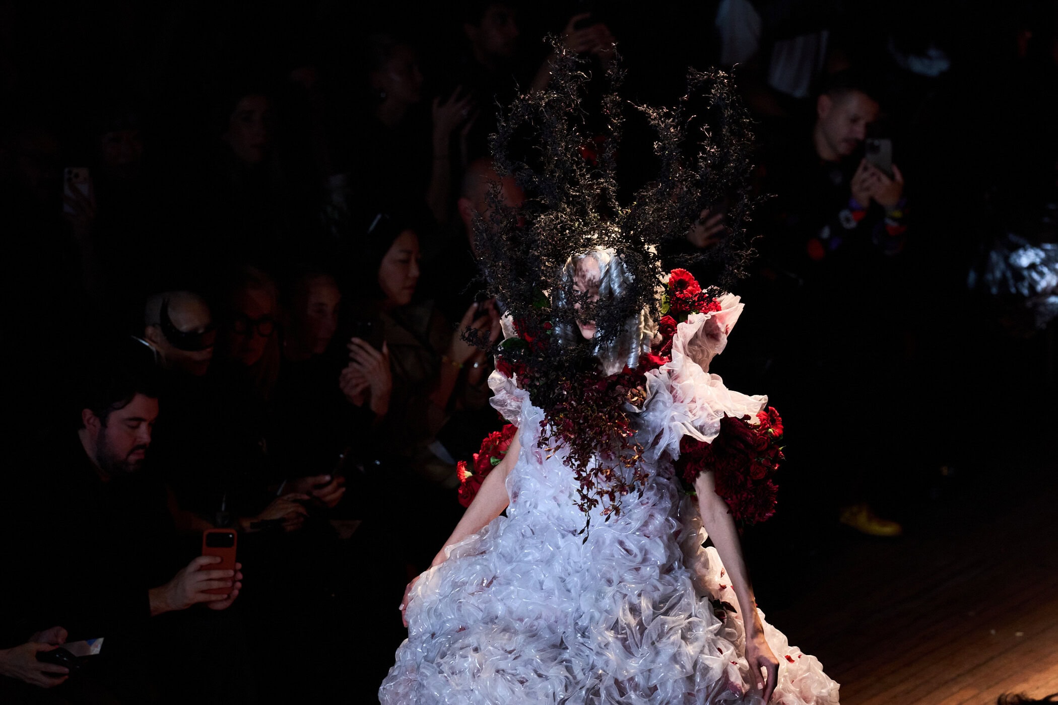 Noir Kei Ninomiya Spring 2027 Fashion Show Atmosphere