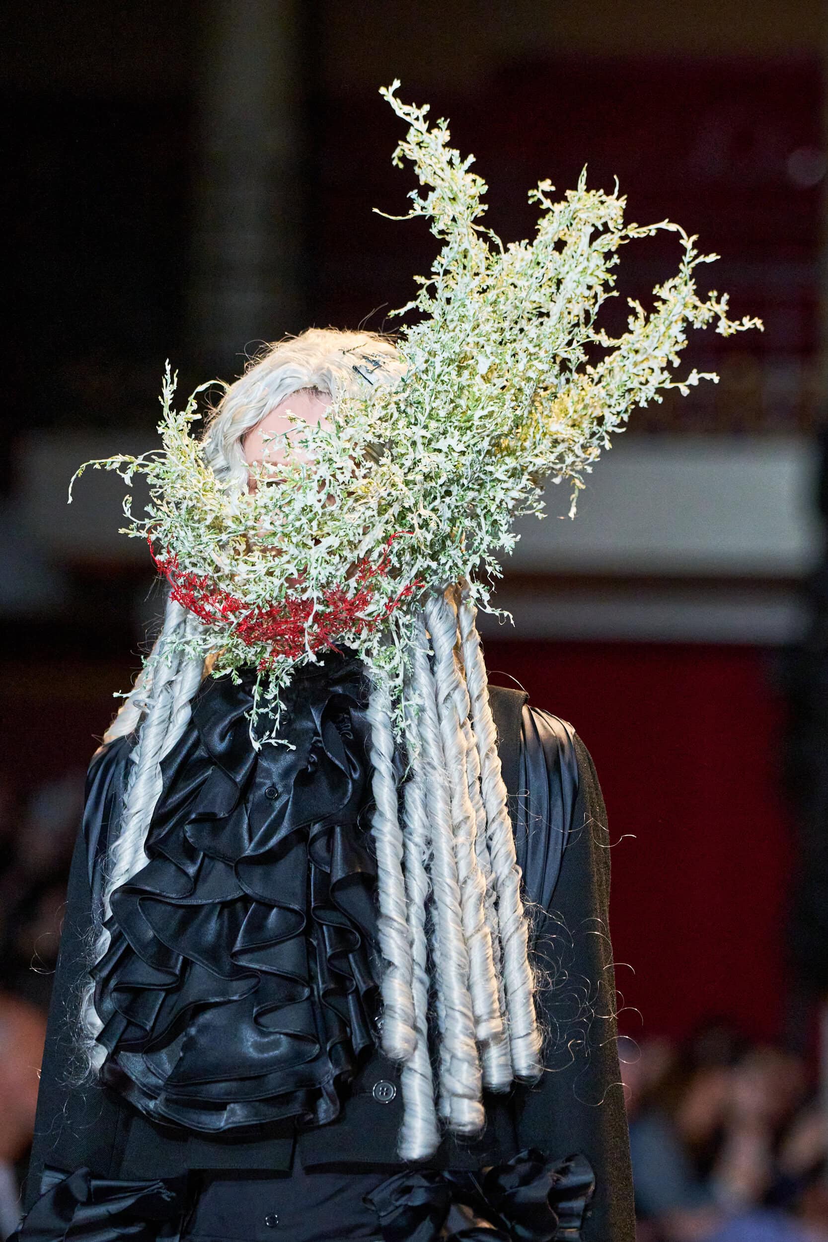 Noir Kei Ninomiya Spring 2027 Fashion Show Details