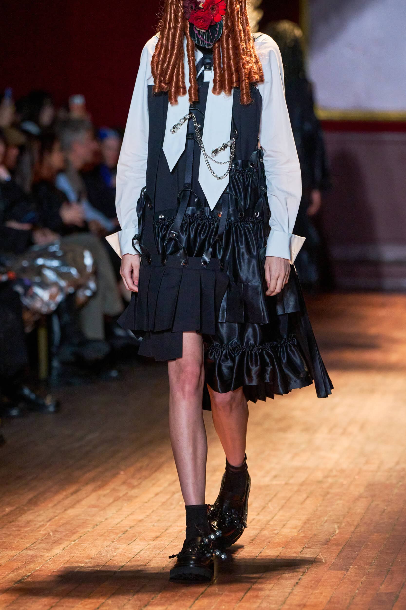 Noir Kei Ninomiya Spring 2027 Fashion Show Details