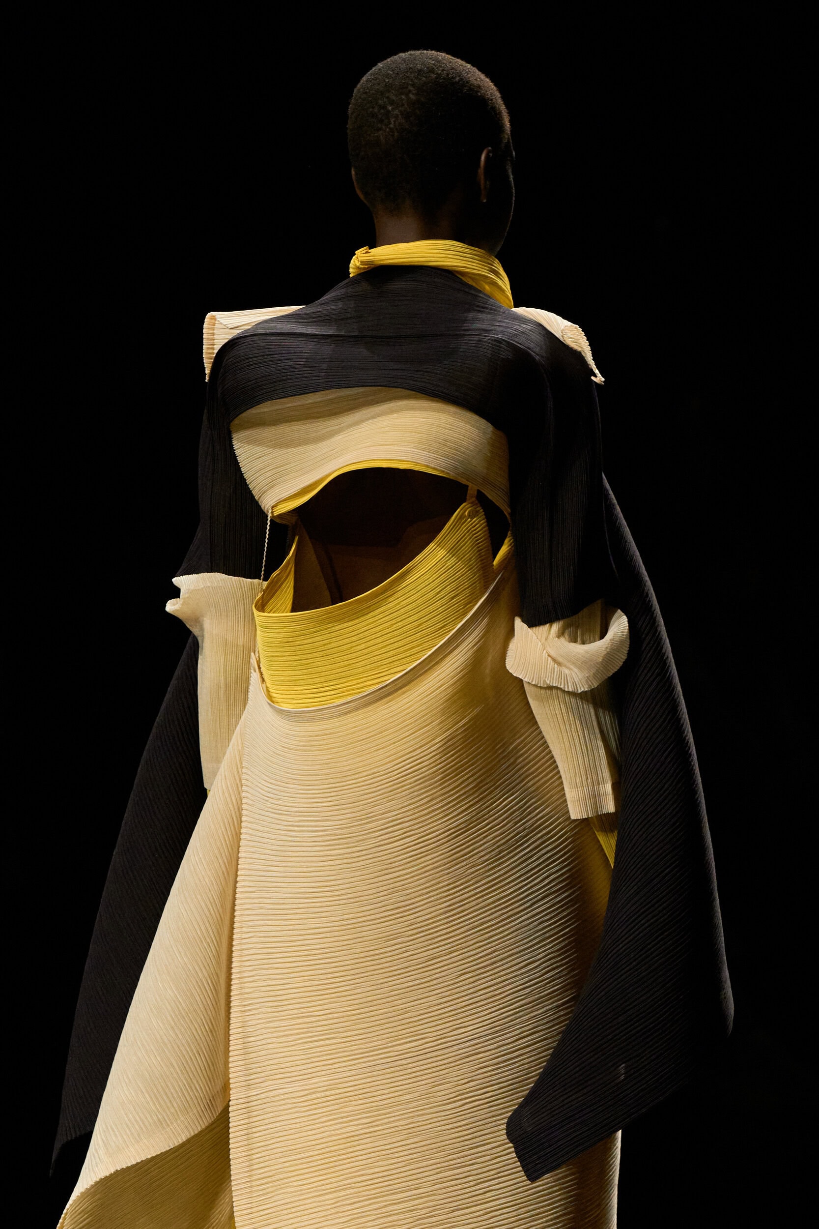 Issey Miyake Spring 2027 Fashion Show Details