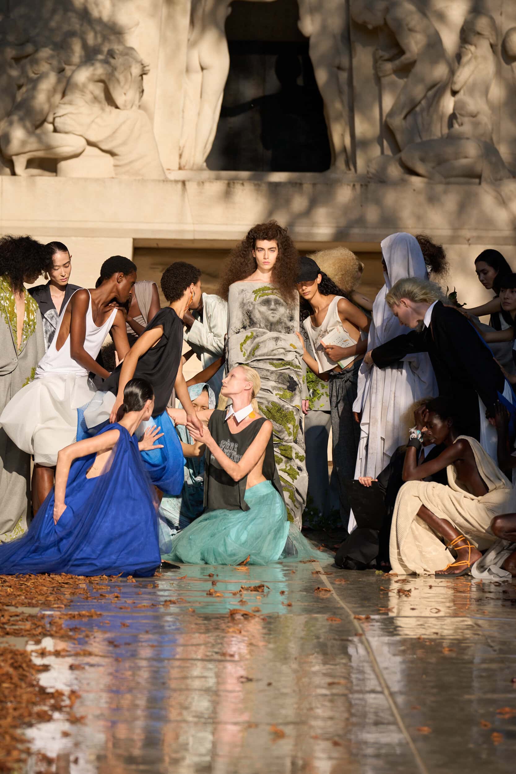 Mossi Spring 2027 Fashion Show Atmosphere