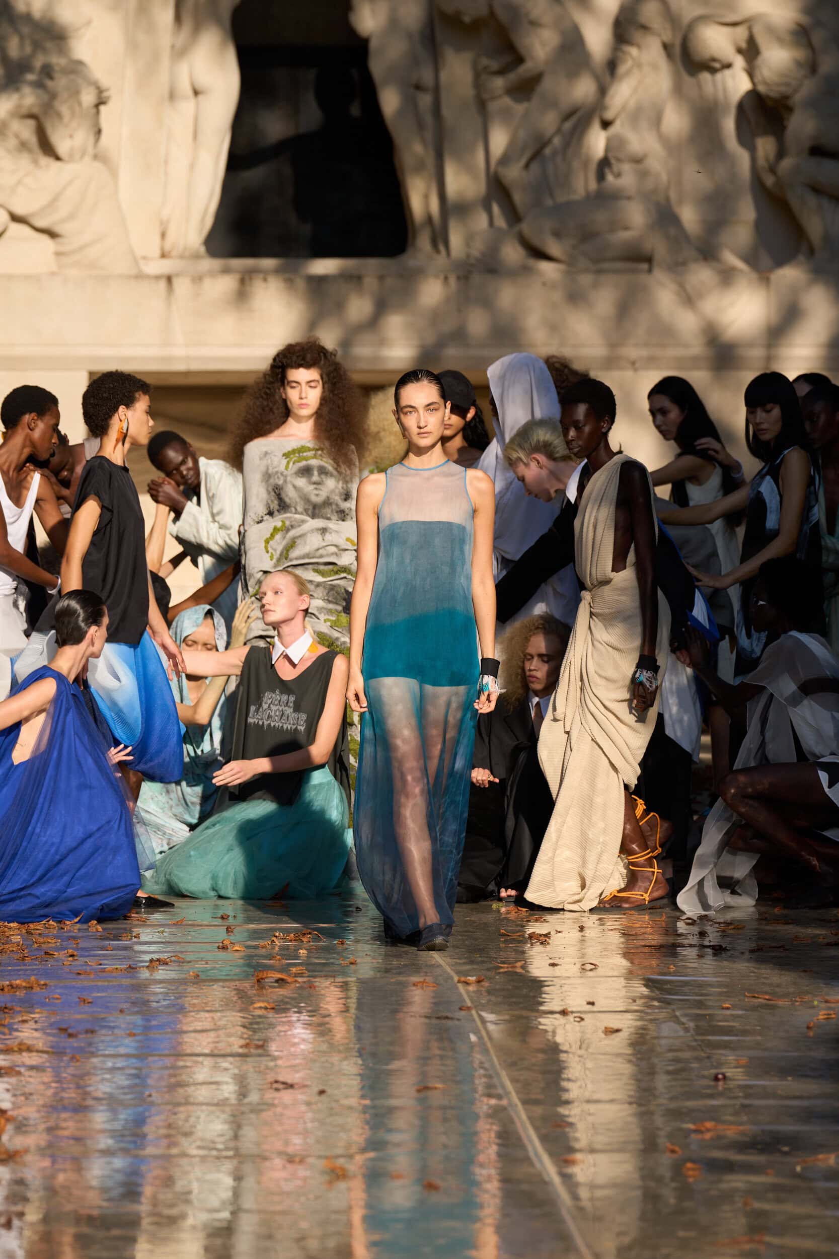 Mossi Spring 2027 Fashion Show Atmosphere