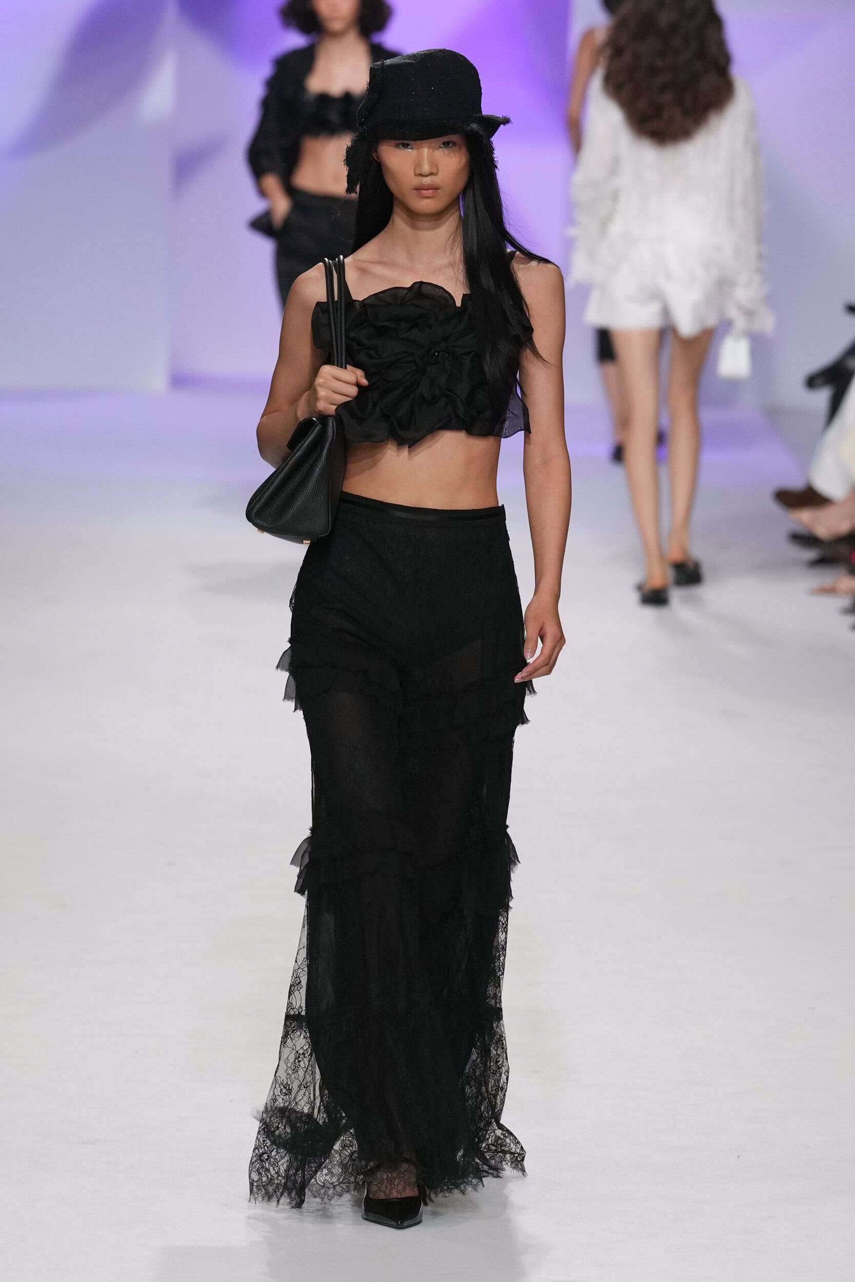 Shiatzy Chen Spring 2027 Fashion Show