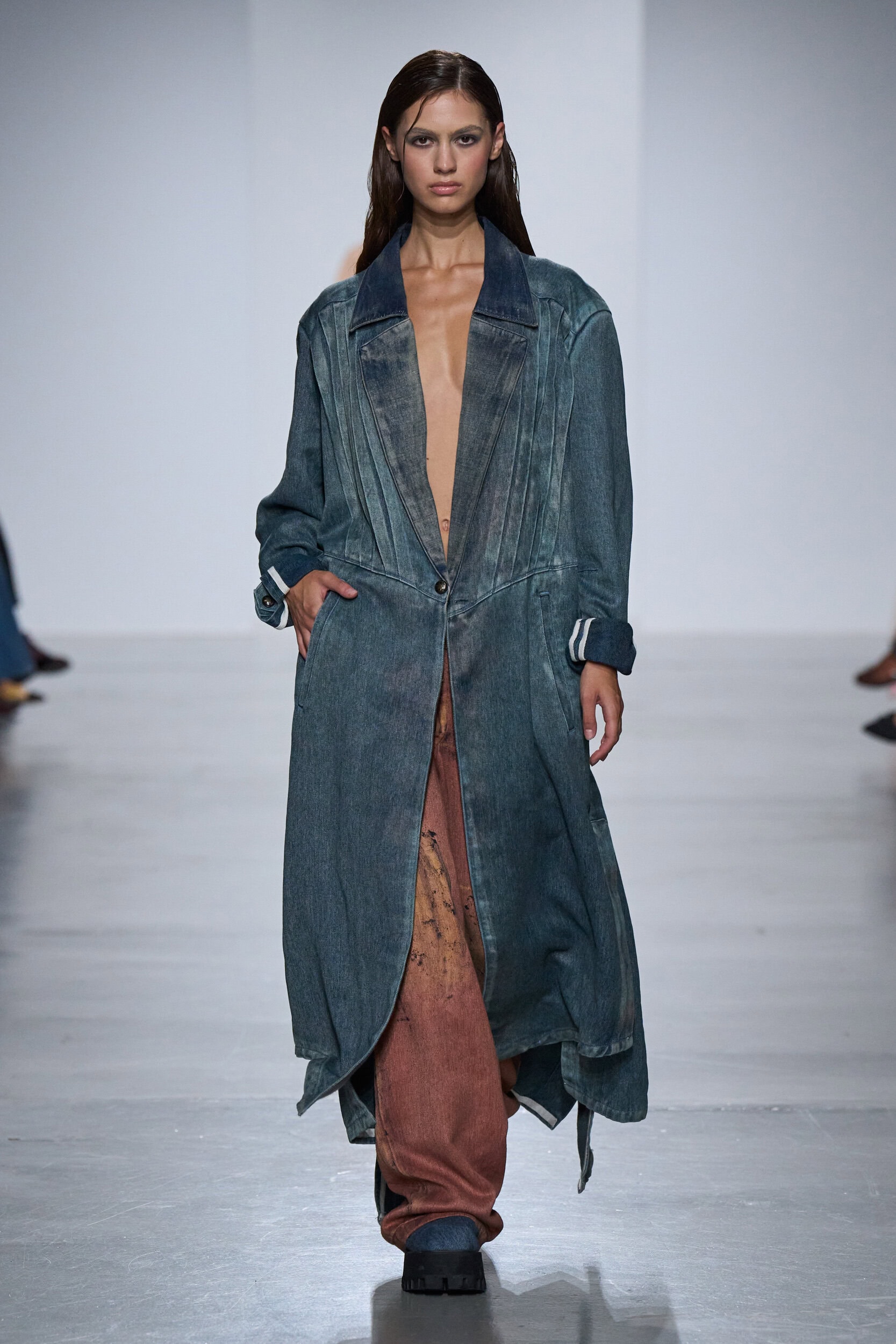 Puente Internacional By The Bogota Chamber Of Commerce Spring 2027 Fashion Show