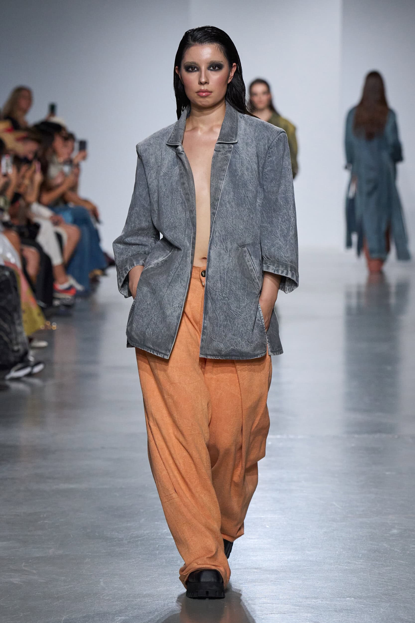Puente Internacional By The Bogota Chamber Of Commerce Spring 2027 Fashion Show