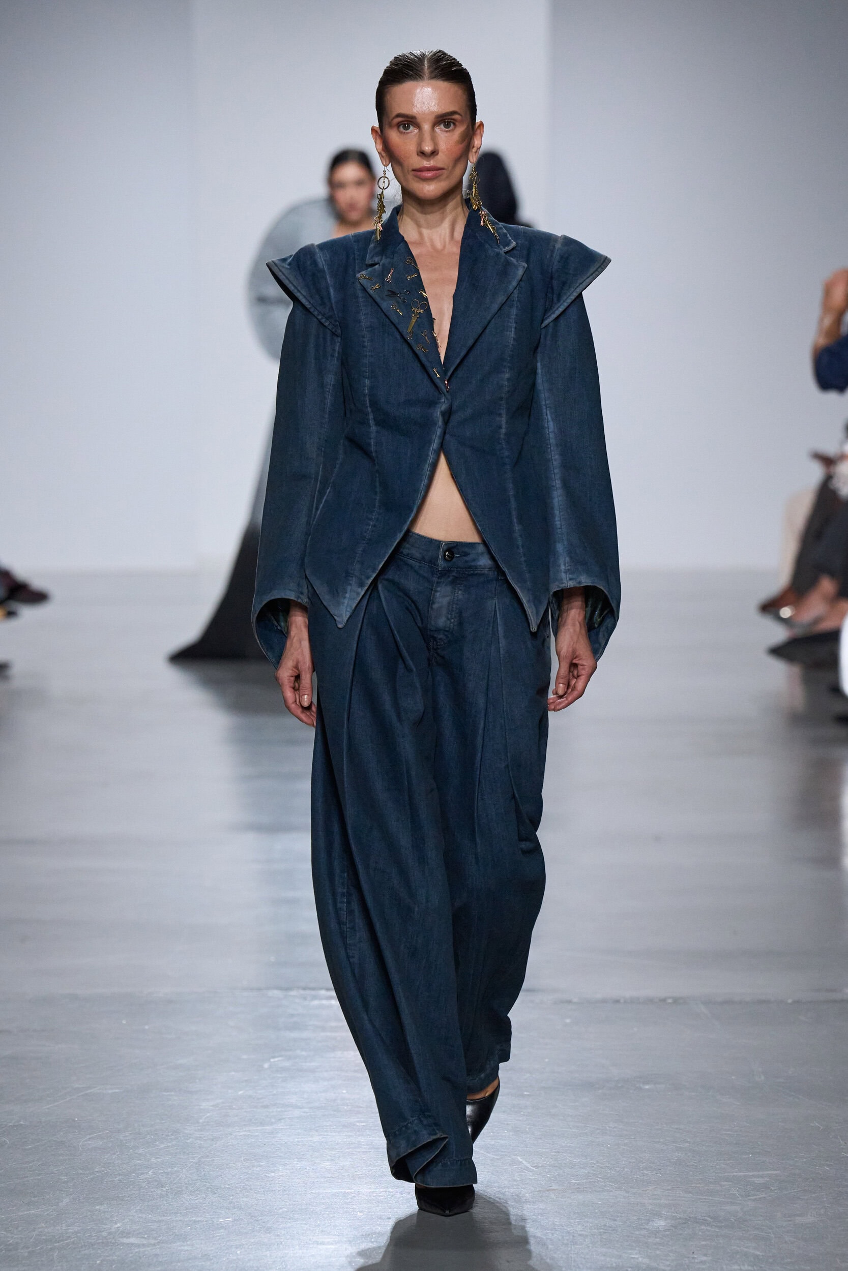 Puente Internacional By The Bogota Chamber Of Commerce Spring 2027 Fashion Show