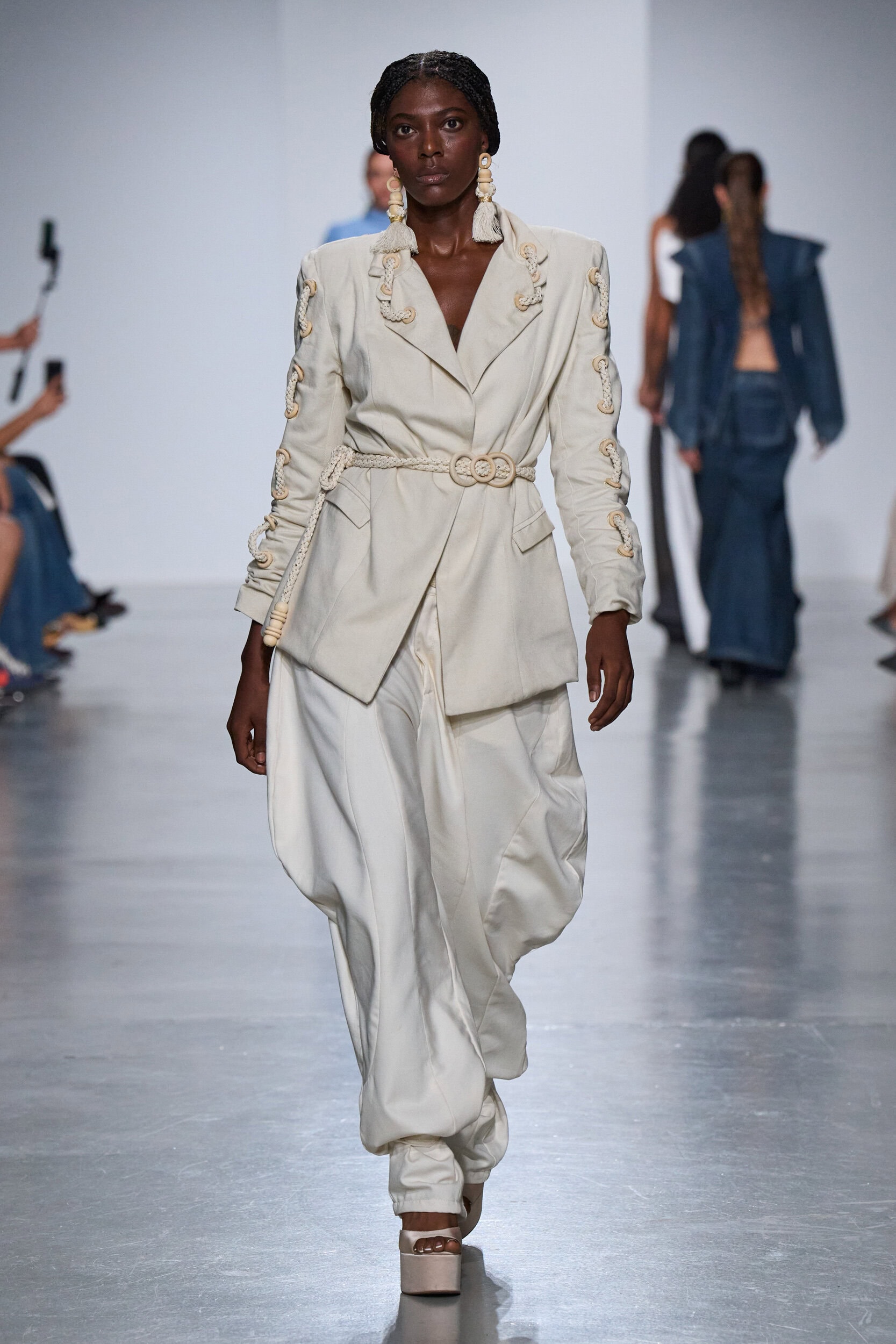 Puente Internacional By The Bogota Chamber Of Commerce Spring 2027 Fashion Show