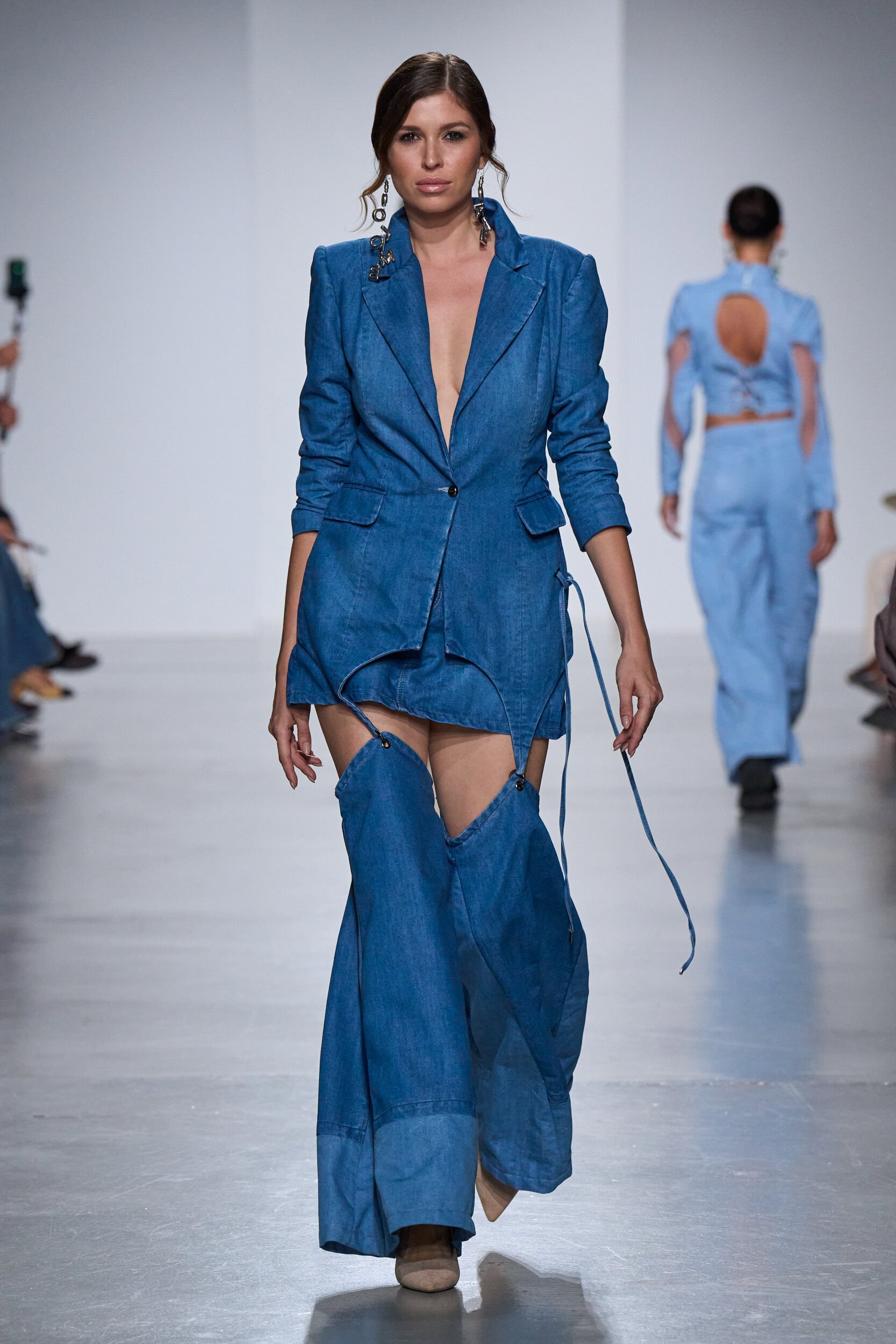 Puente Internacional By The Bogota Chamber Of Commerce Spring 2027 Fashion Show
