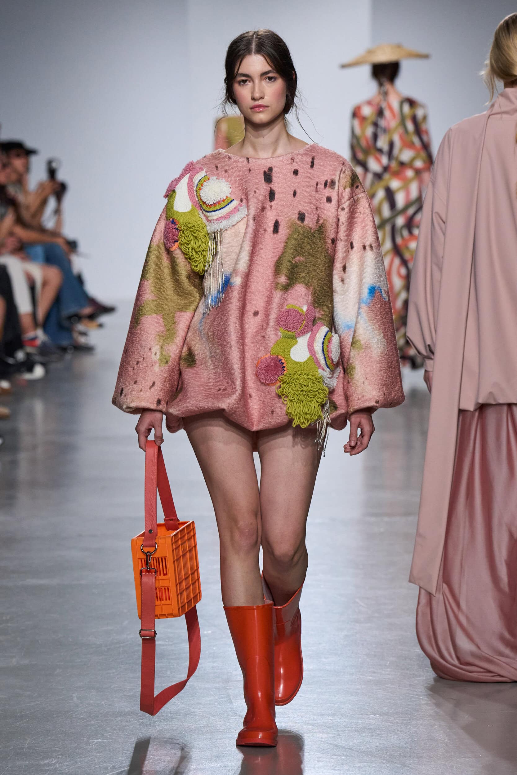 Puente Internacional By The Bogota Chamber Of Commerce Spring 2027 Fashion Show