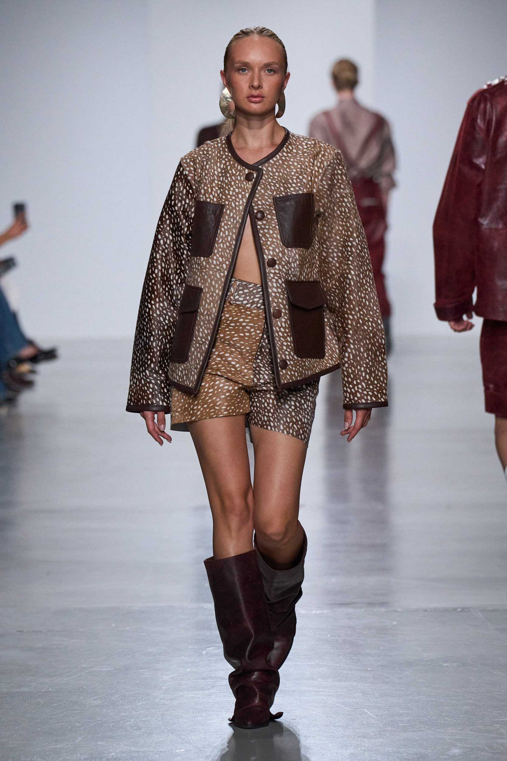 Puente Internacional By The Bogota Chamber Of Commerce Spring 2027 Fashion Show