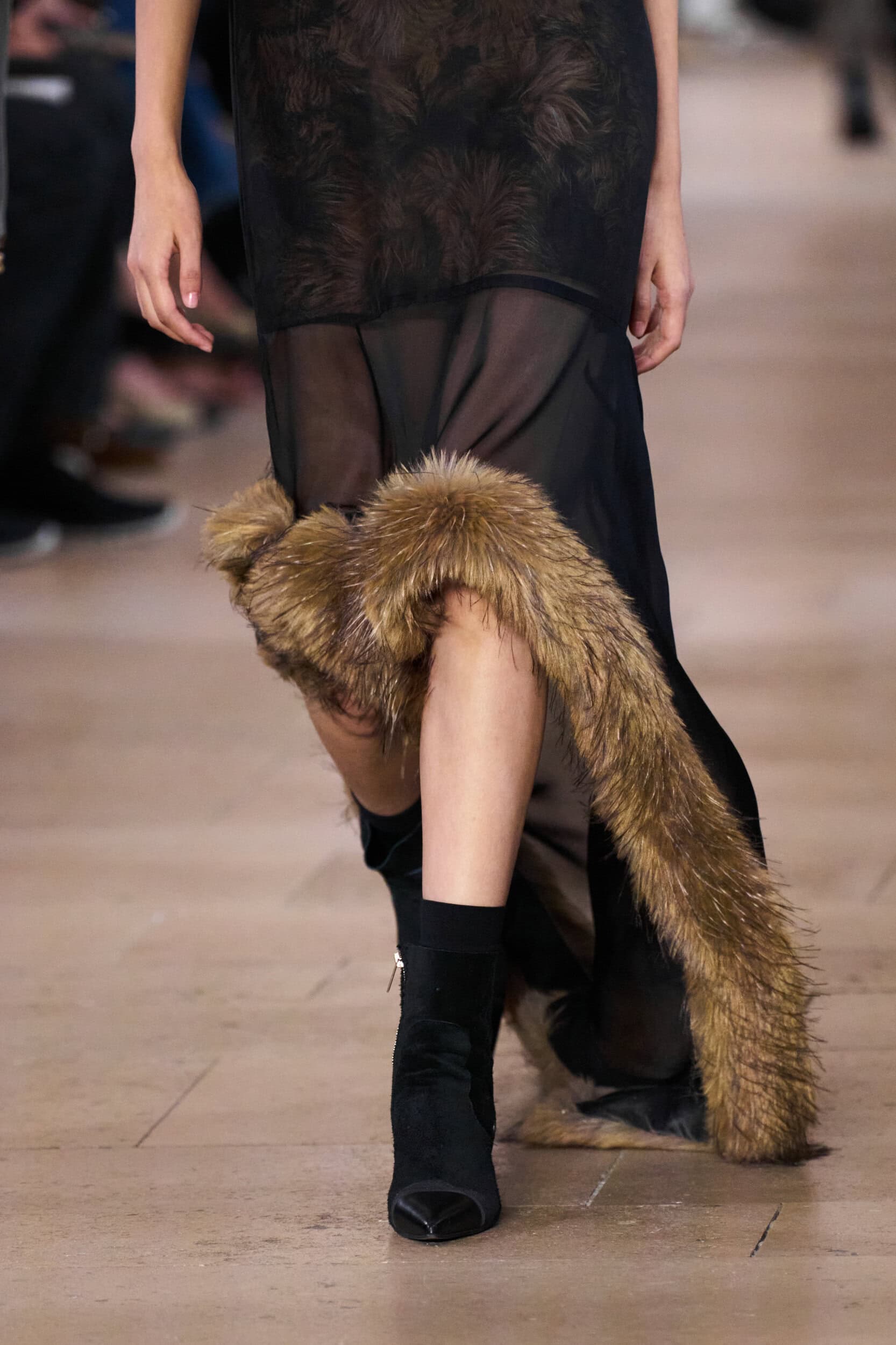 Sacai Spring 2027 Fashion Show Details