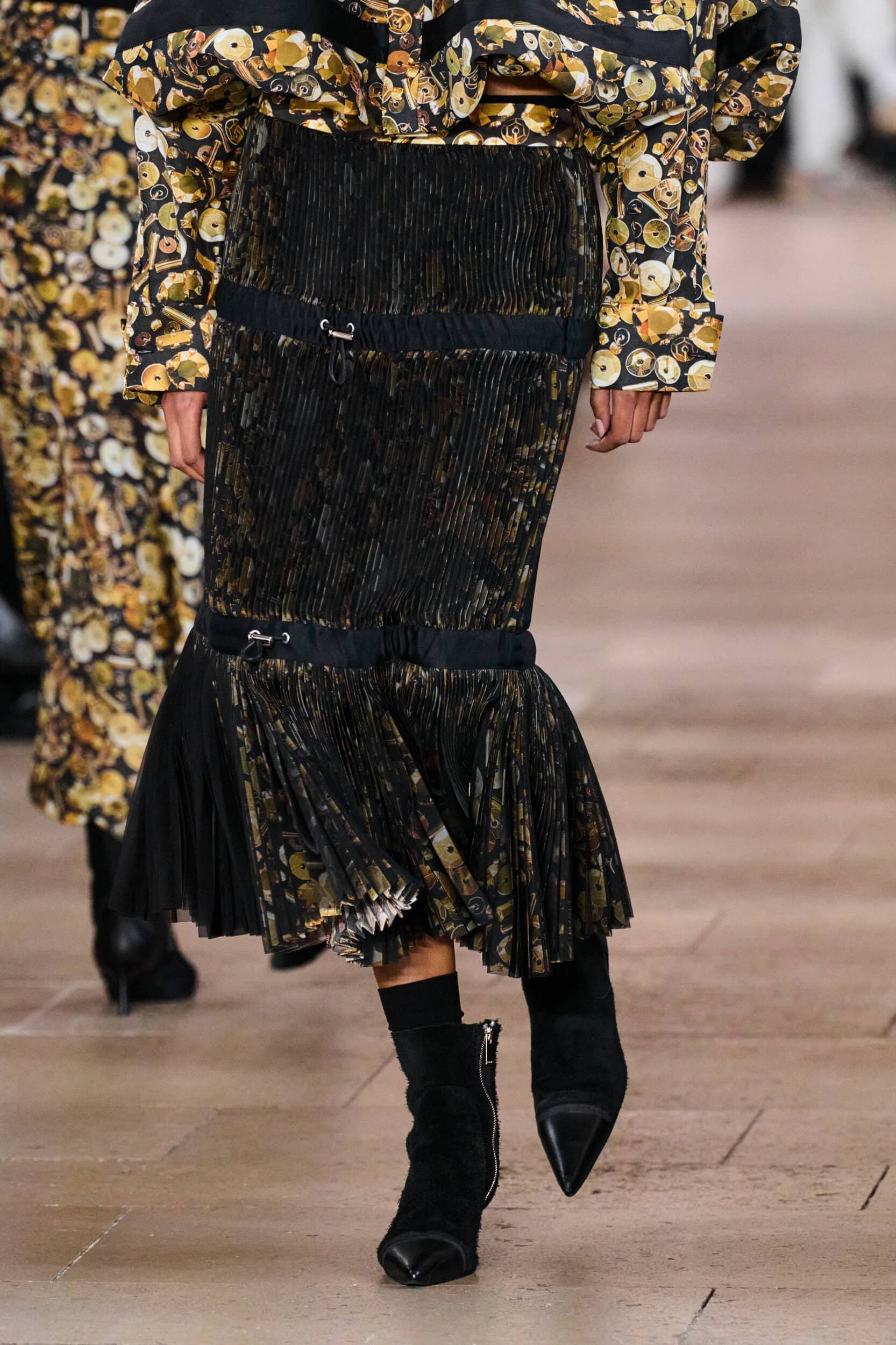 Sacai Spring 2027 Fashion Show Details