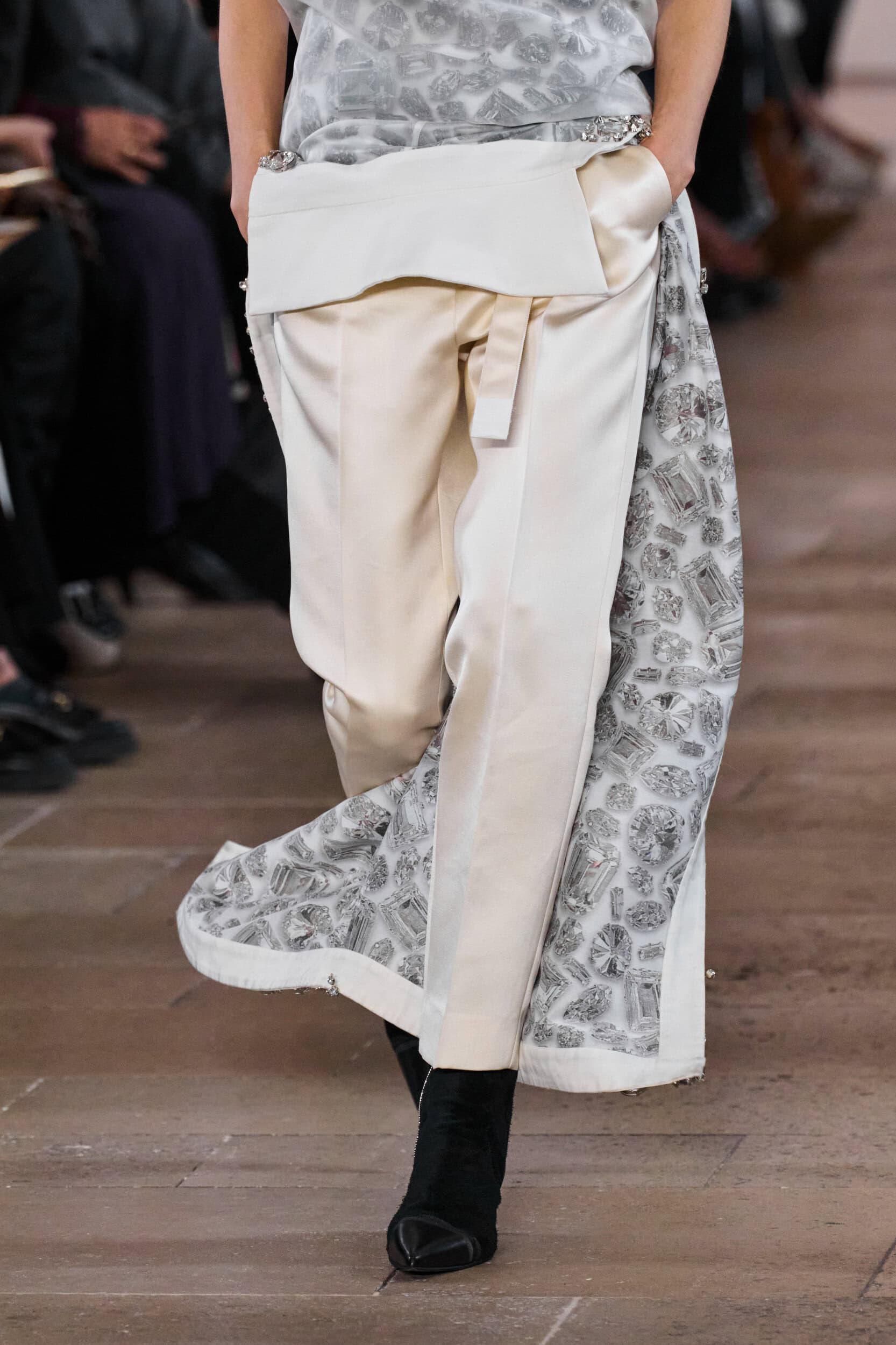 Sacai Spring 2027 Fashion Show Details