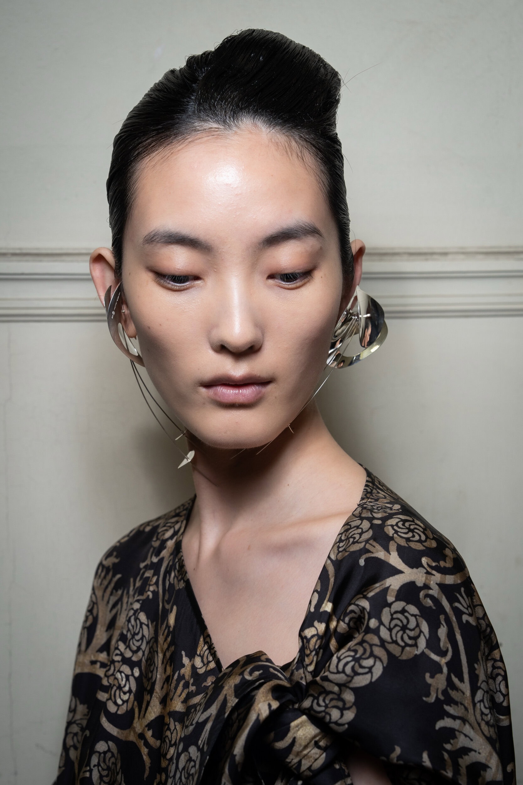 Uma Wang Spring 2027 Fashion Show Backstage