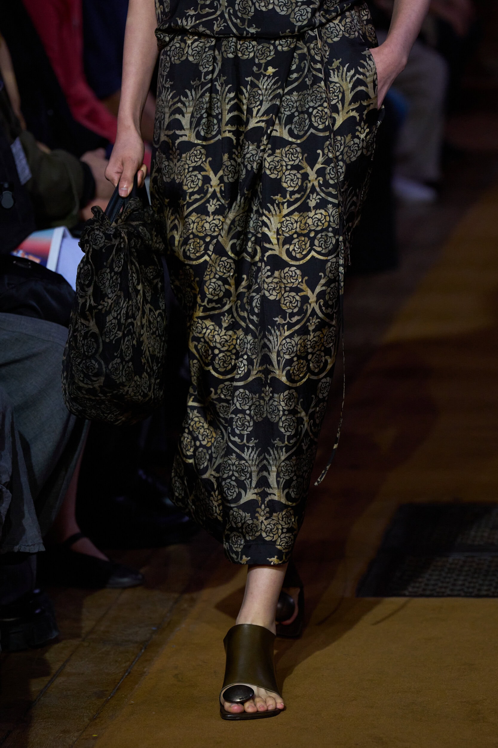 Uma Wang Spring 2027 Fashion Show Details