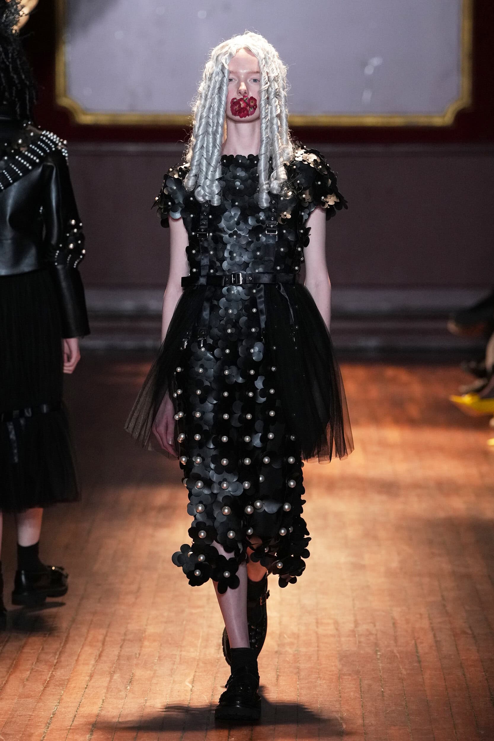 Noir Kei Ninomiya Spring 2027 Fashion Show